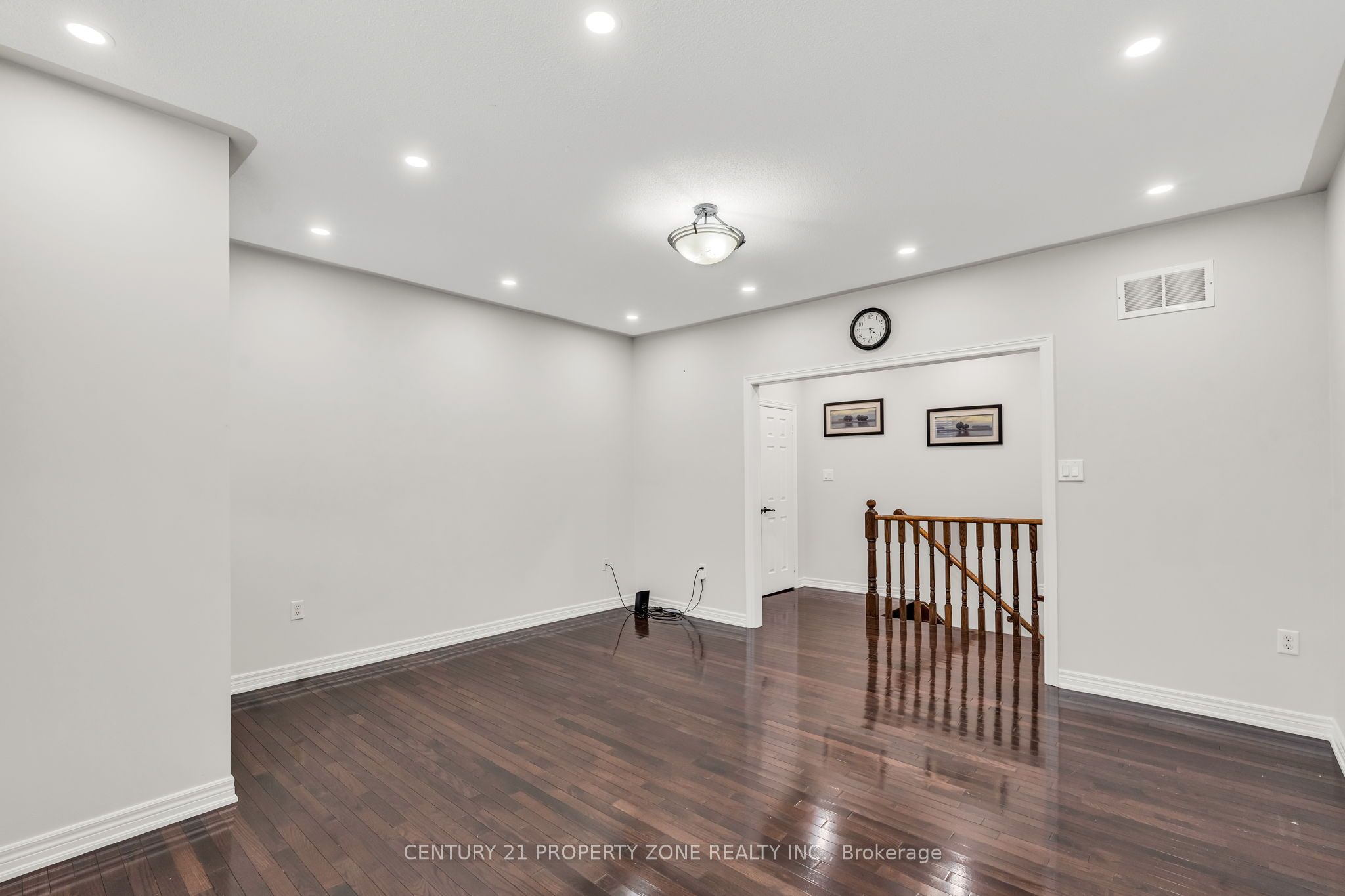 8 Griffith Court Property Photo 28