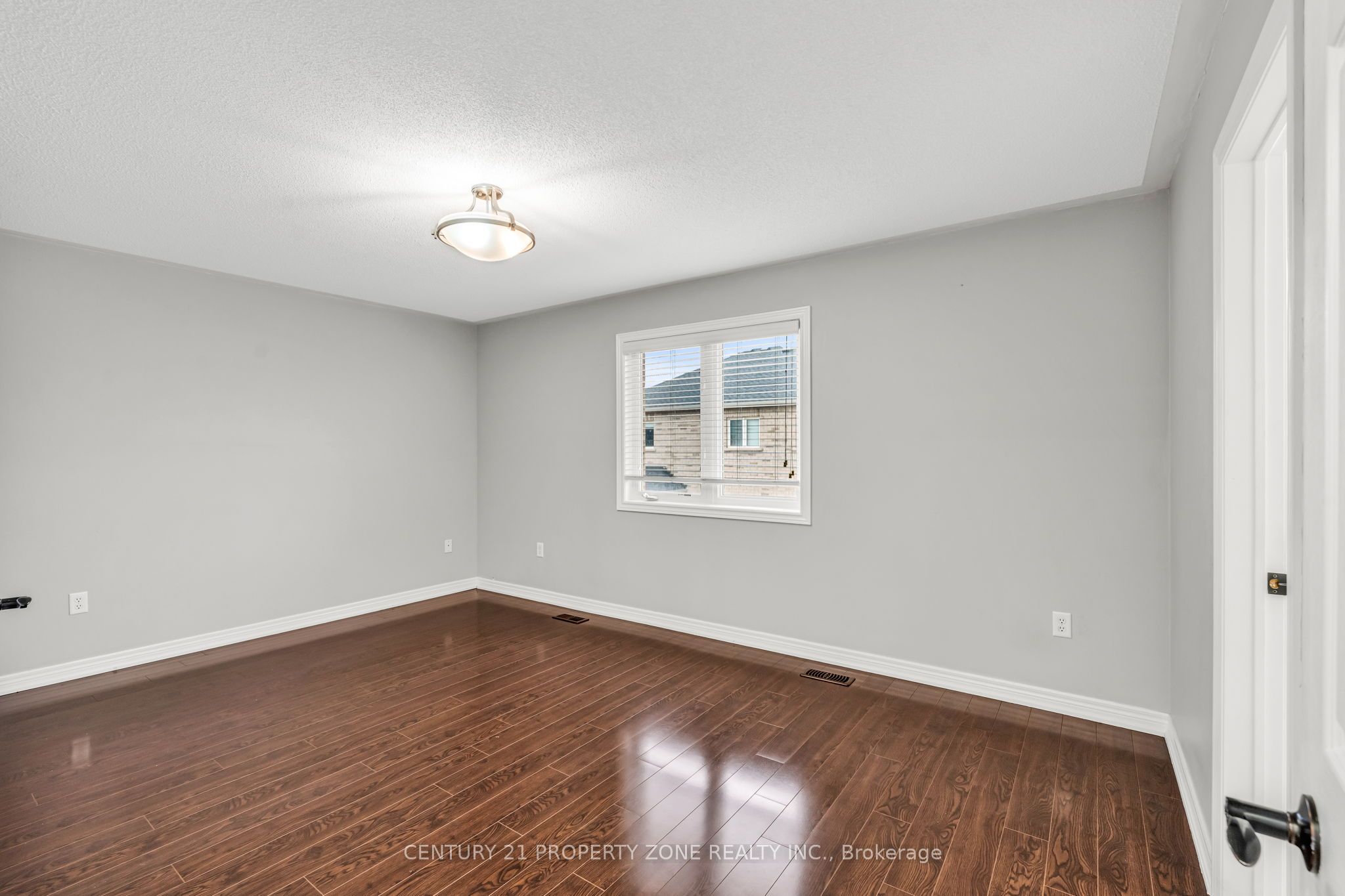 8 Griffith Court Property Photo 29