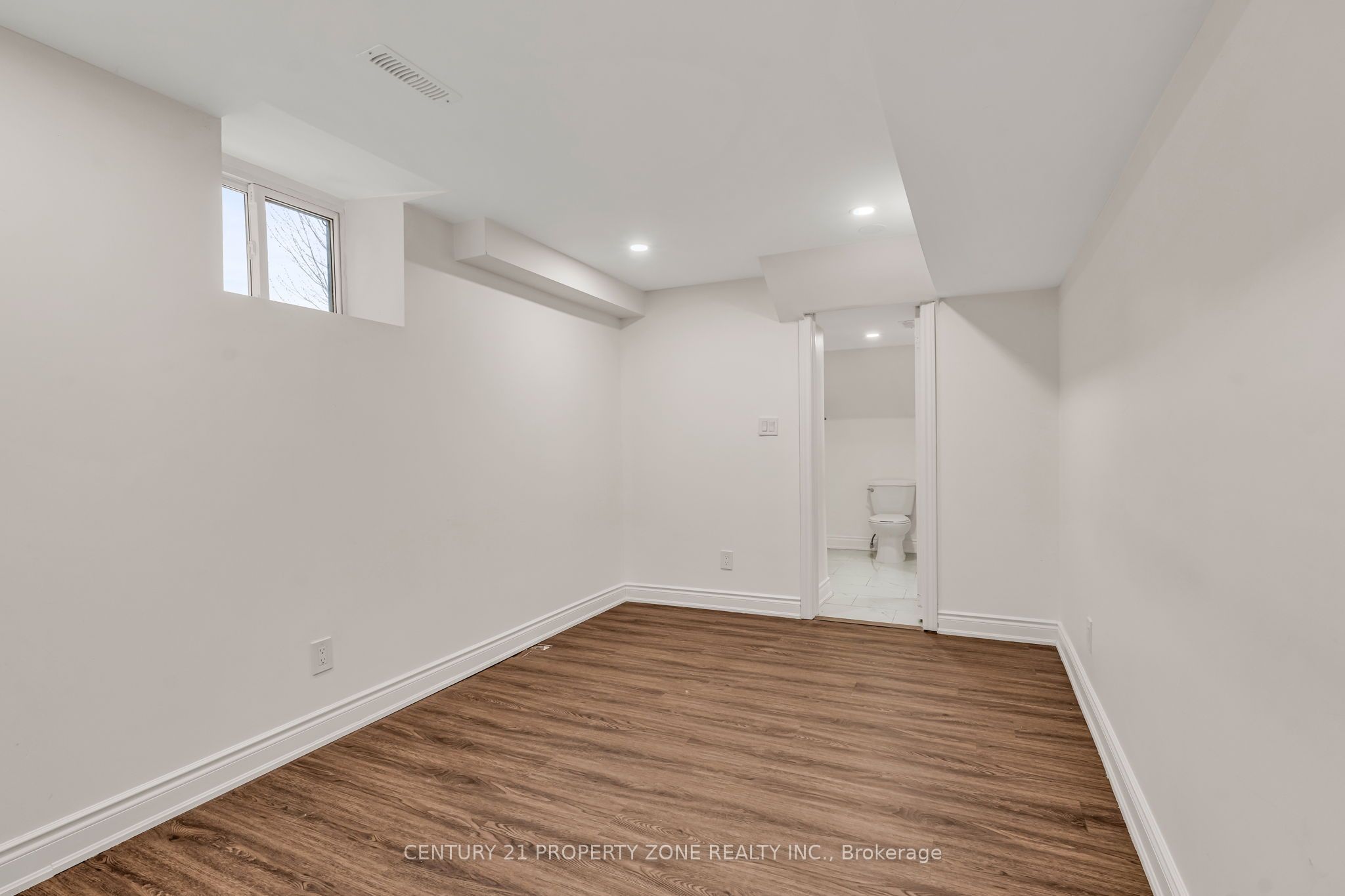 8 Griffith Court Property Photo 43