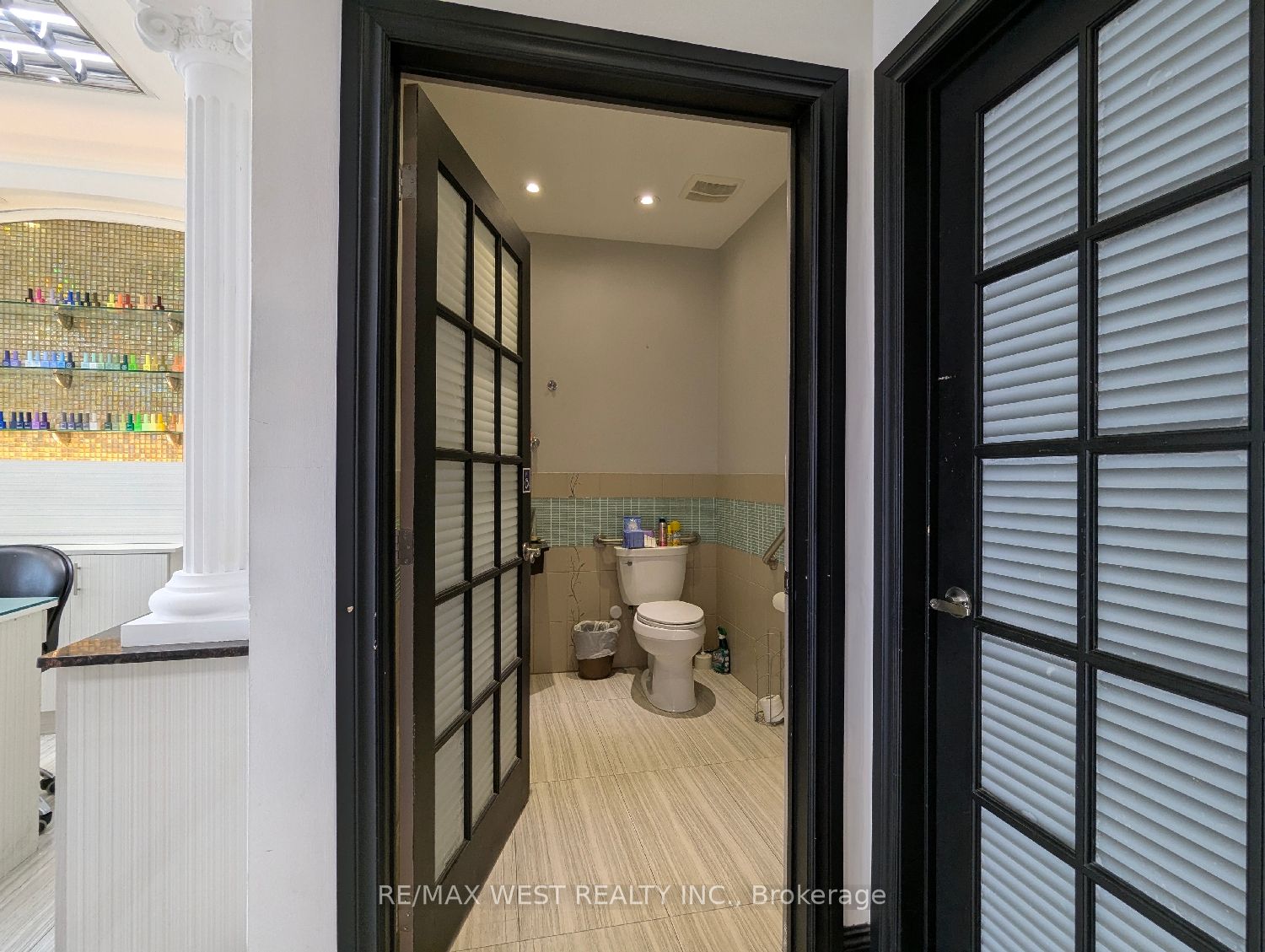 409 Keele Street Property Photo 18