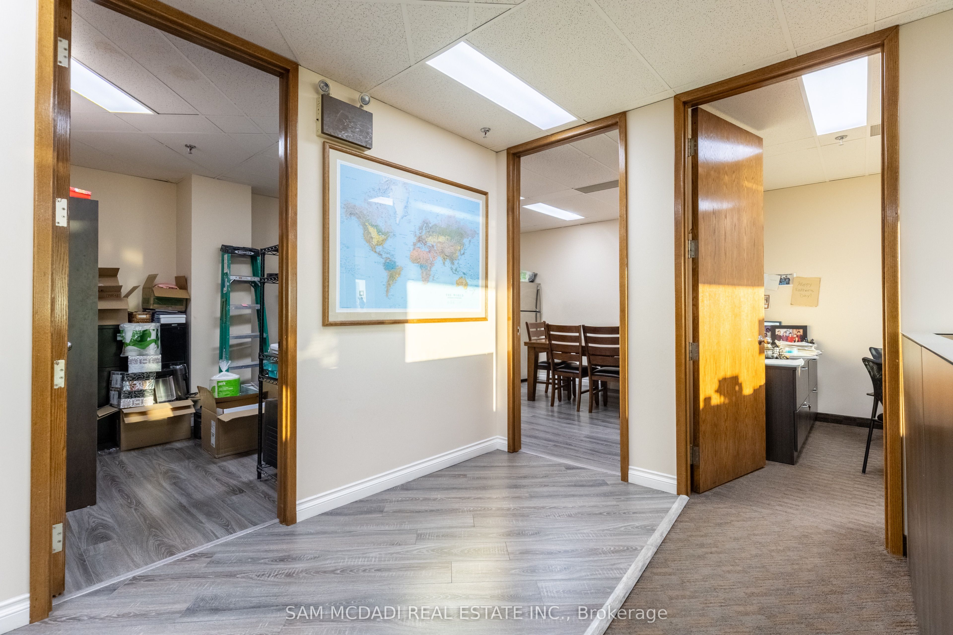 #309 - 2800 Skymark Avenue Property Photo 12