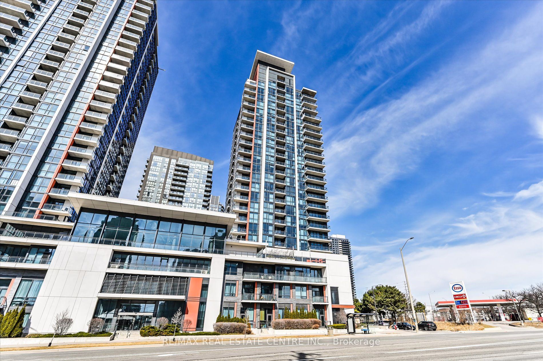 55 Eglinton Ave W Property Photo