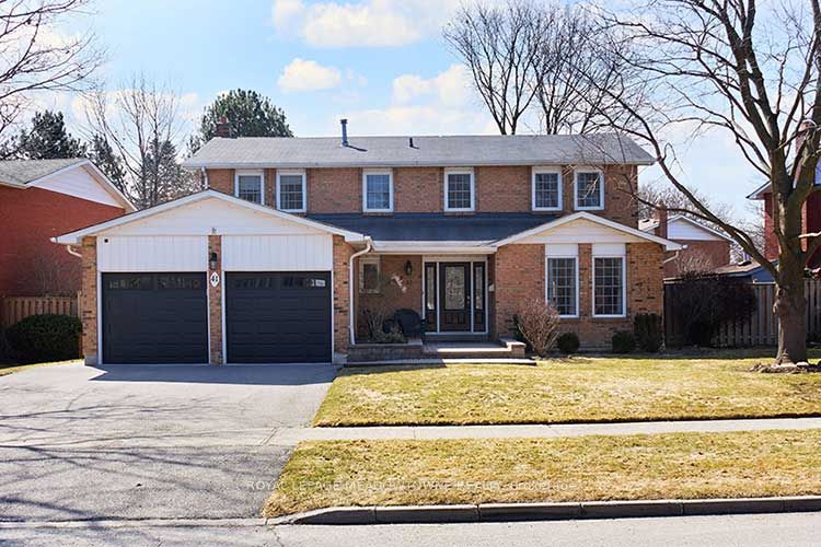 41 Steen Dr Property Photo