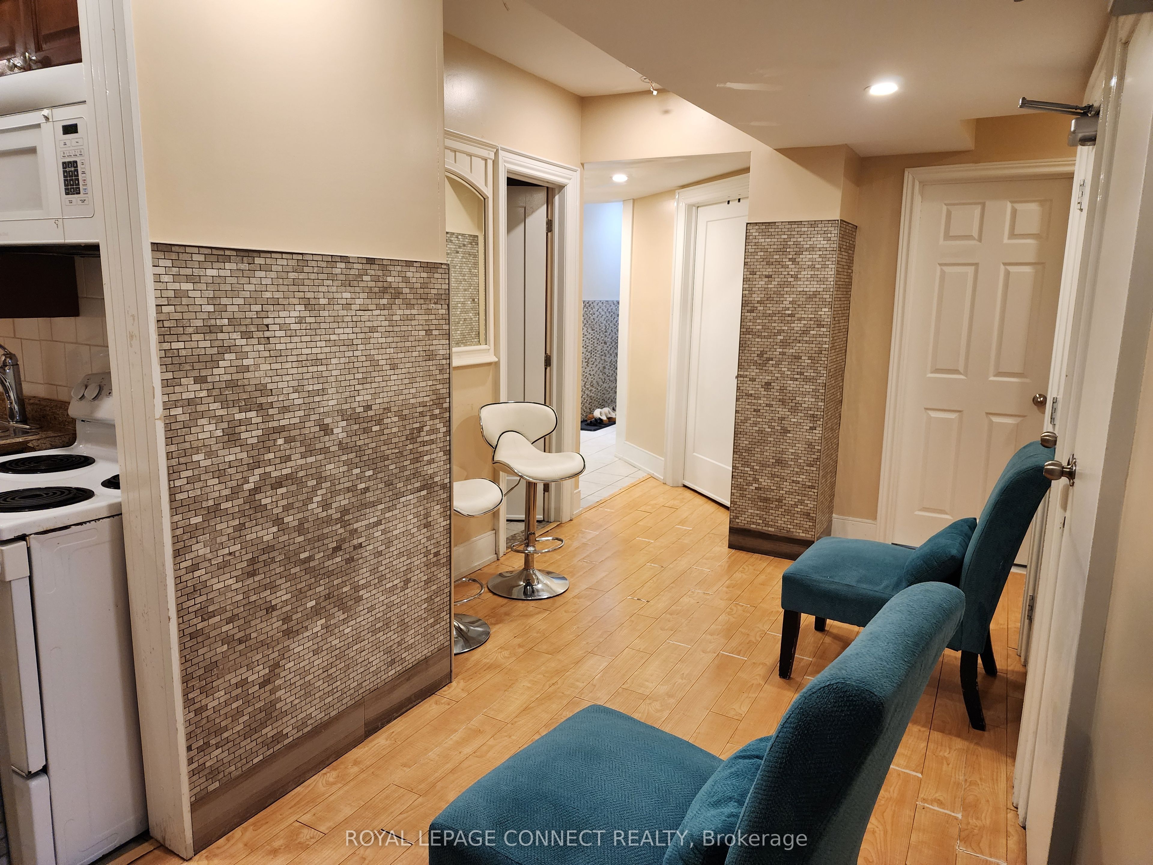191-3 Millwick Drive Property Photo 11