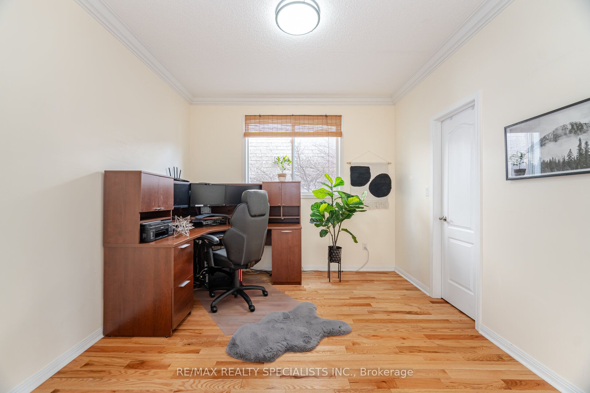1660 Dempsey Crescent Property Photo 17
