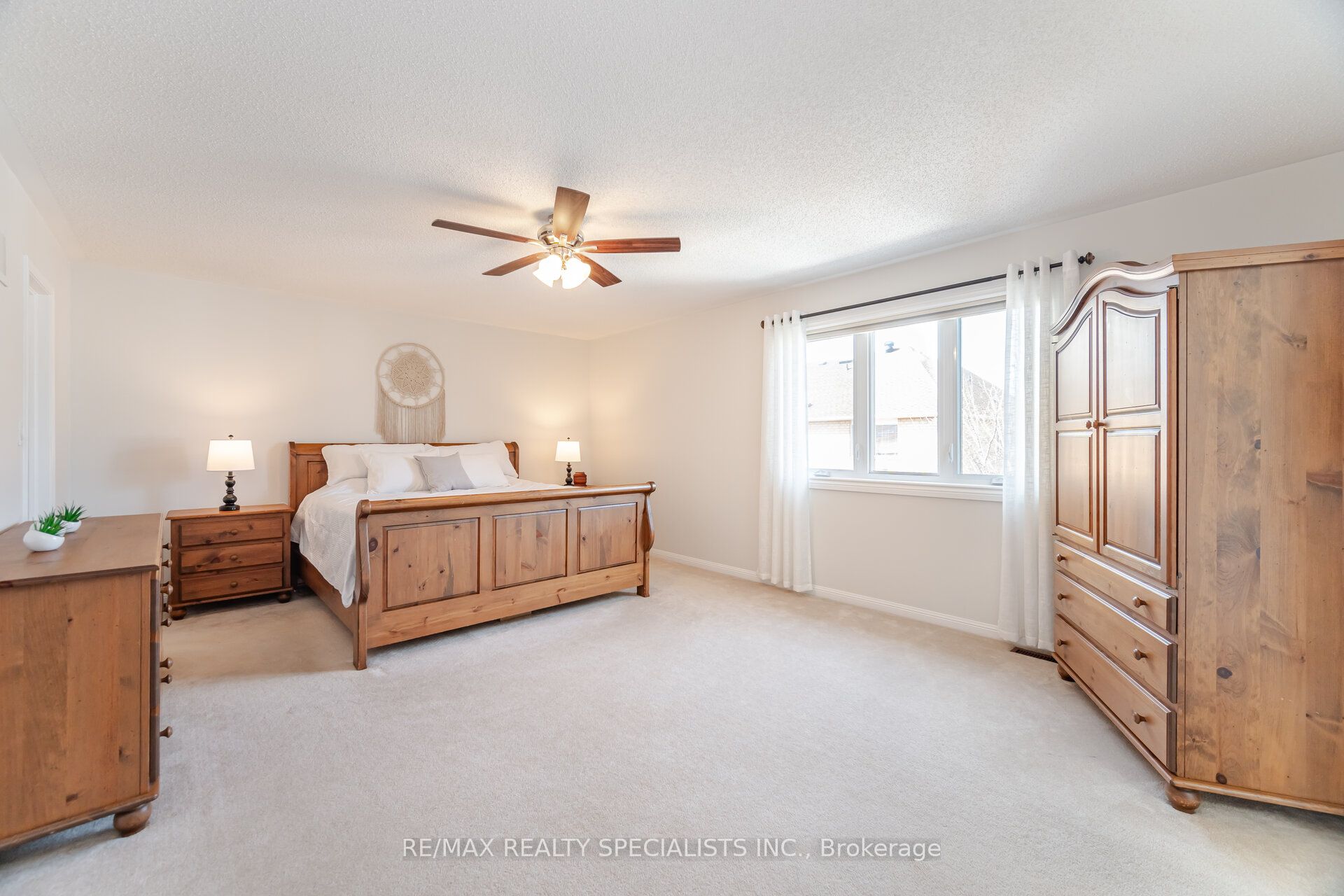 1660 Dempsey Crescent Property Photo 21