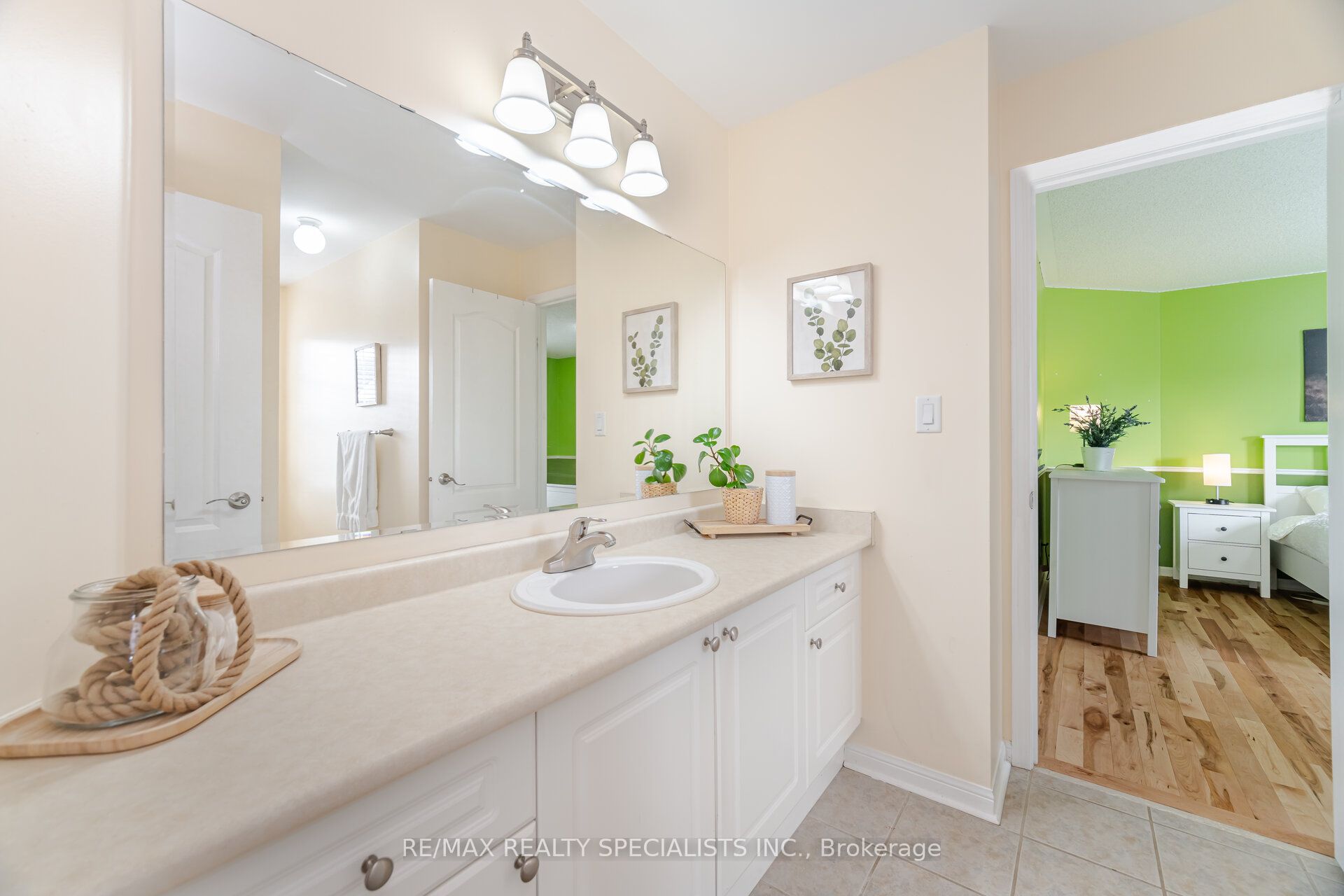 1660 Dempsey Crescent Property Photo 25