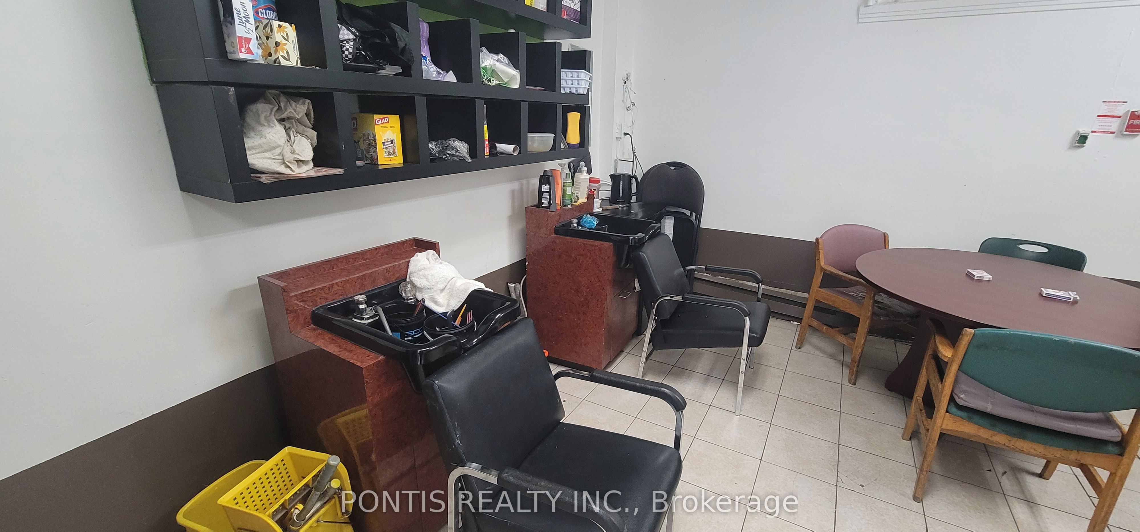 35 Queen Street Property Photo 13