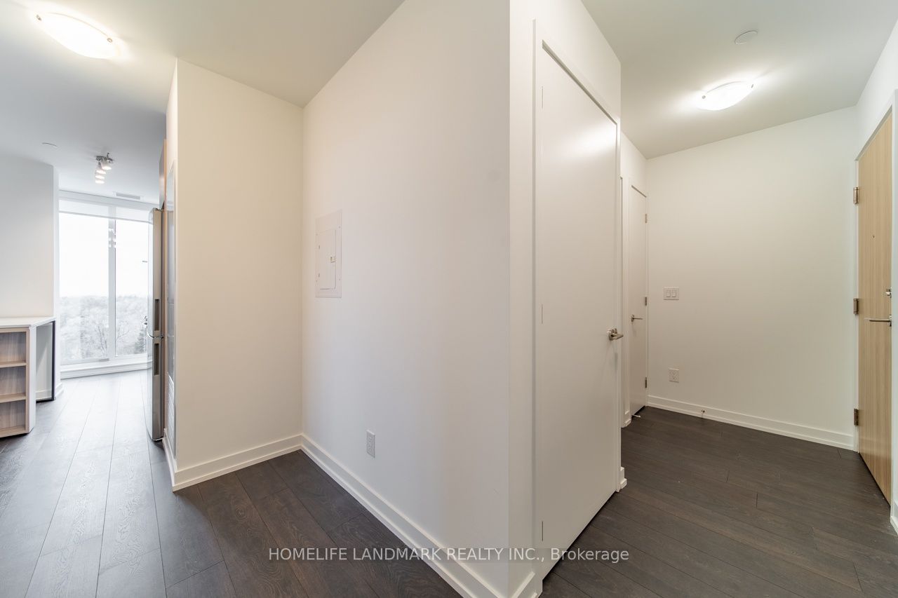 #632 - 3100 Keele Street Property Photo 6
