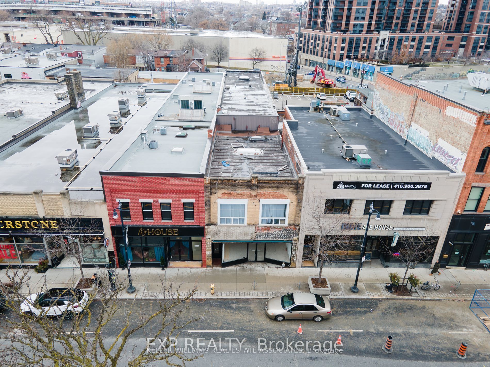 2878 Dundas Street Property Photo 14