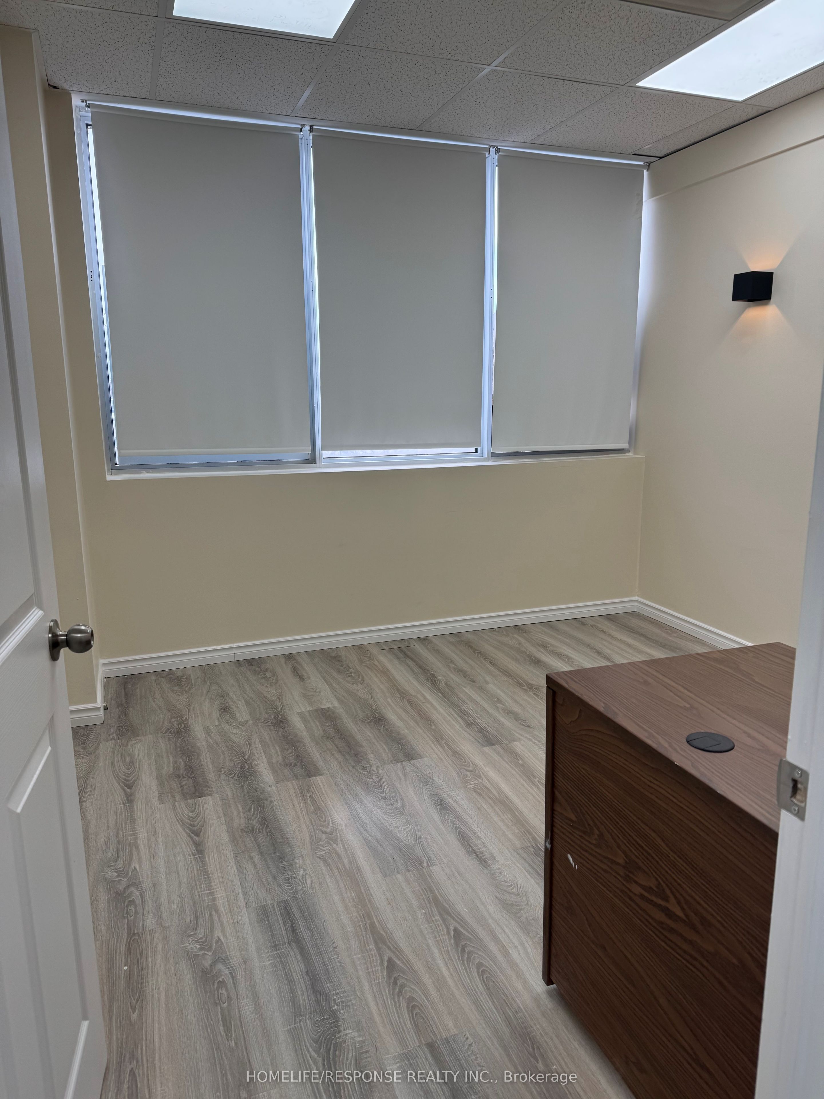 #206a - 3024 Hurontario Street Property Photo 14