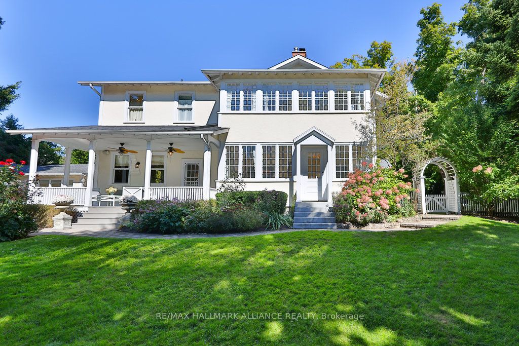 225 William Street Property Photo