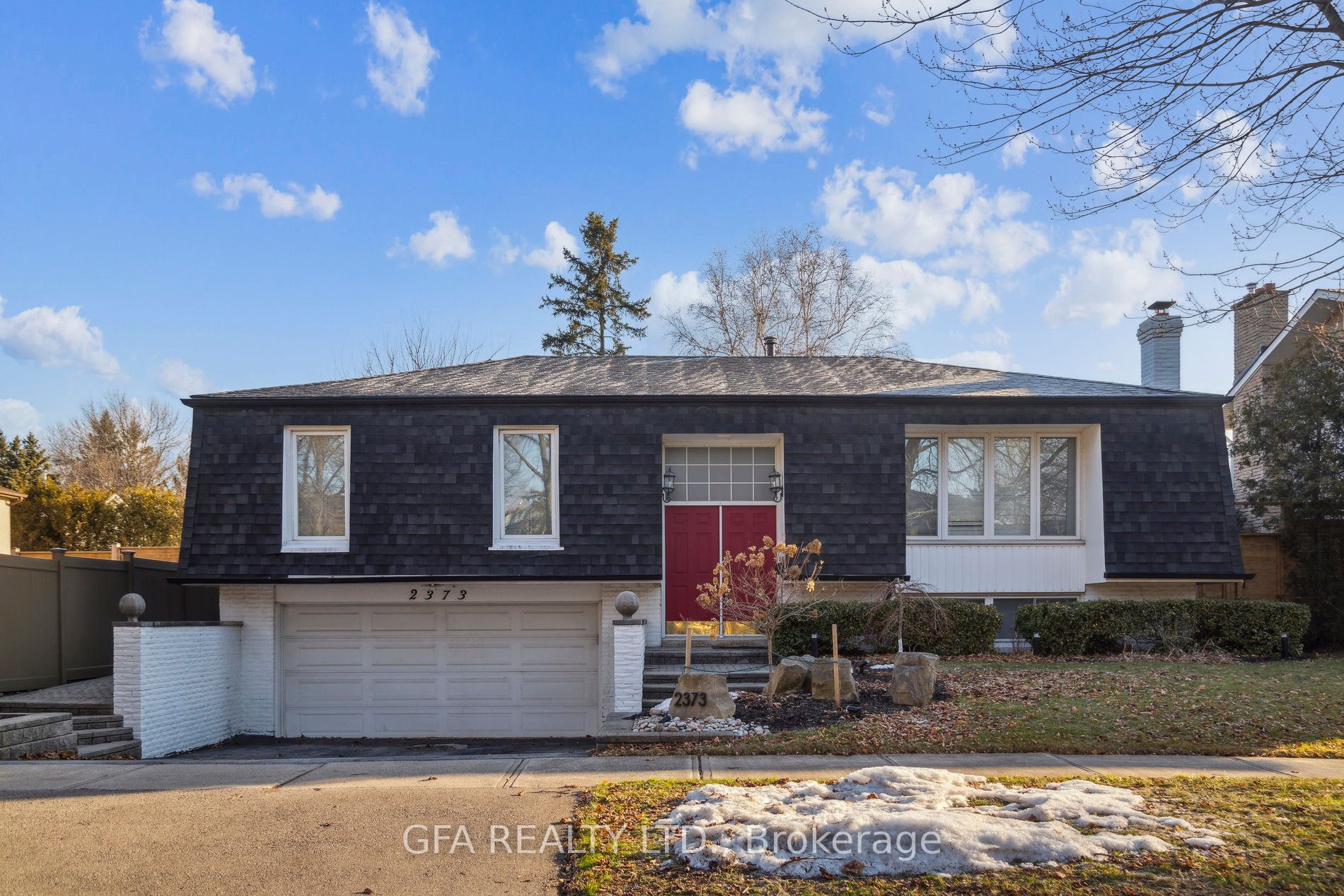 2373 Cheverie Street Property Photo