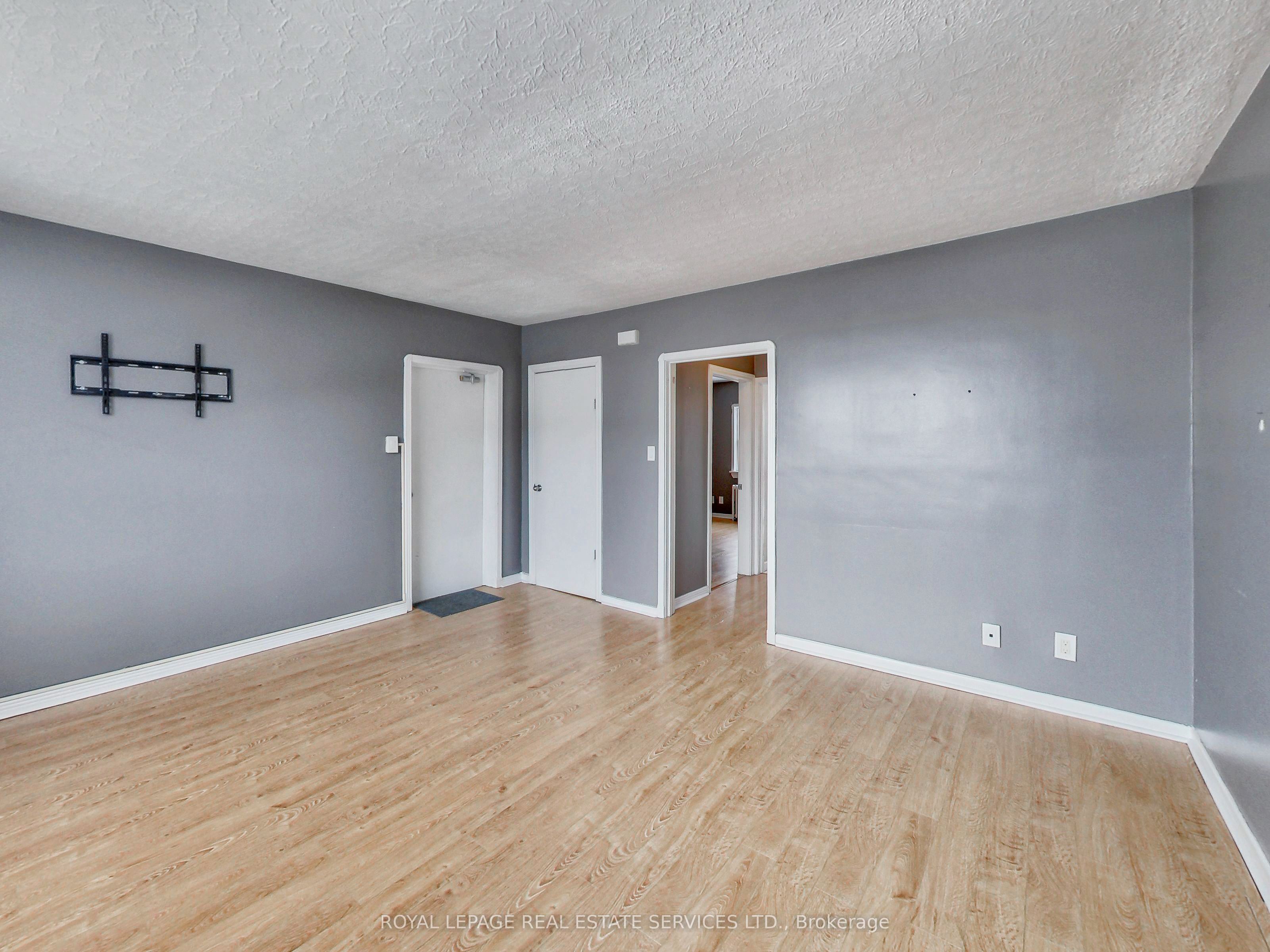 197 Royal York Road Property Photo 16