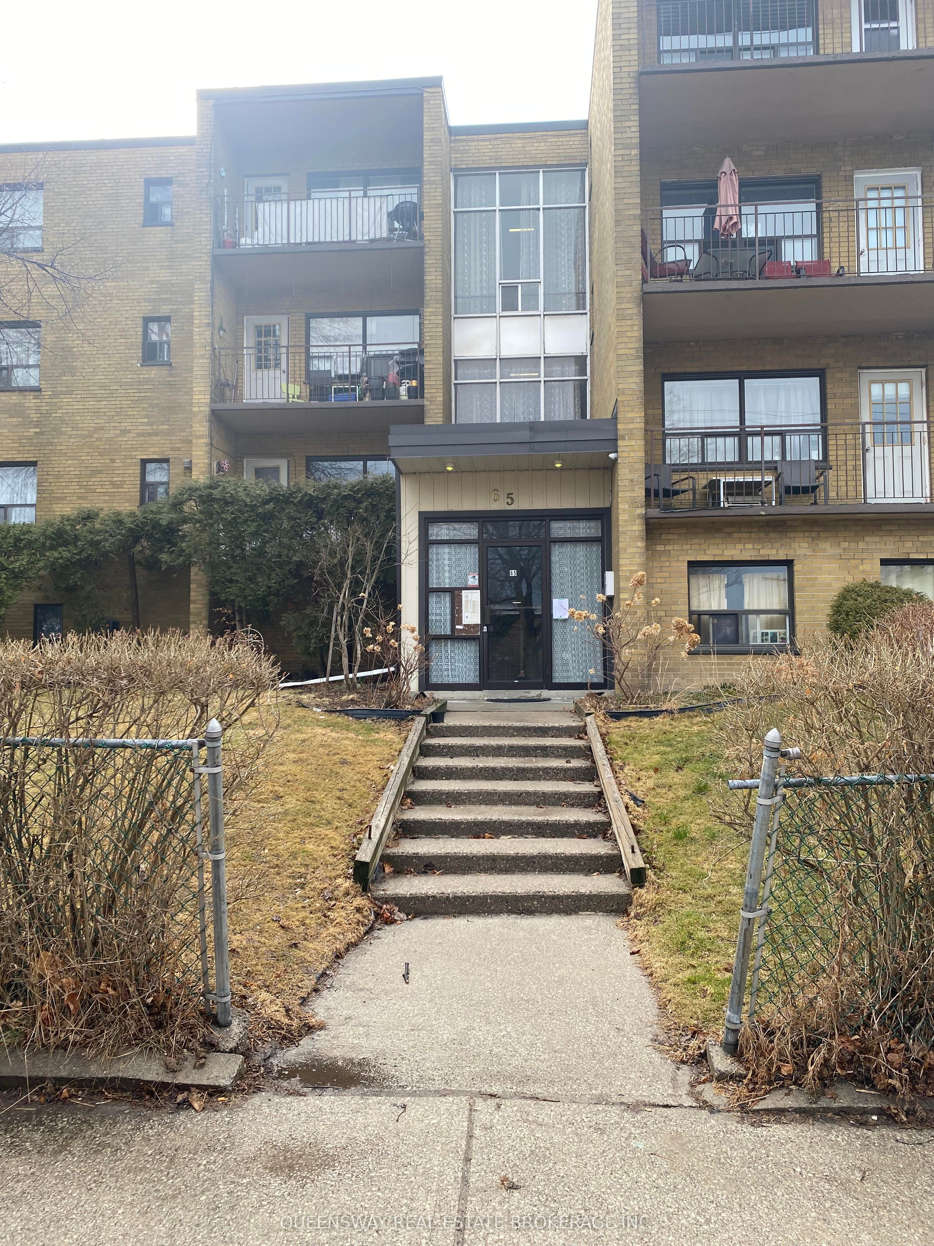 #35 - 65 Cloverhill Road Property Photo