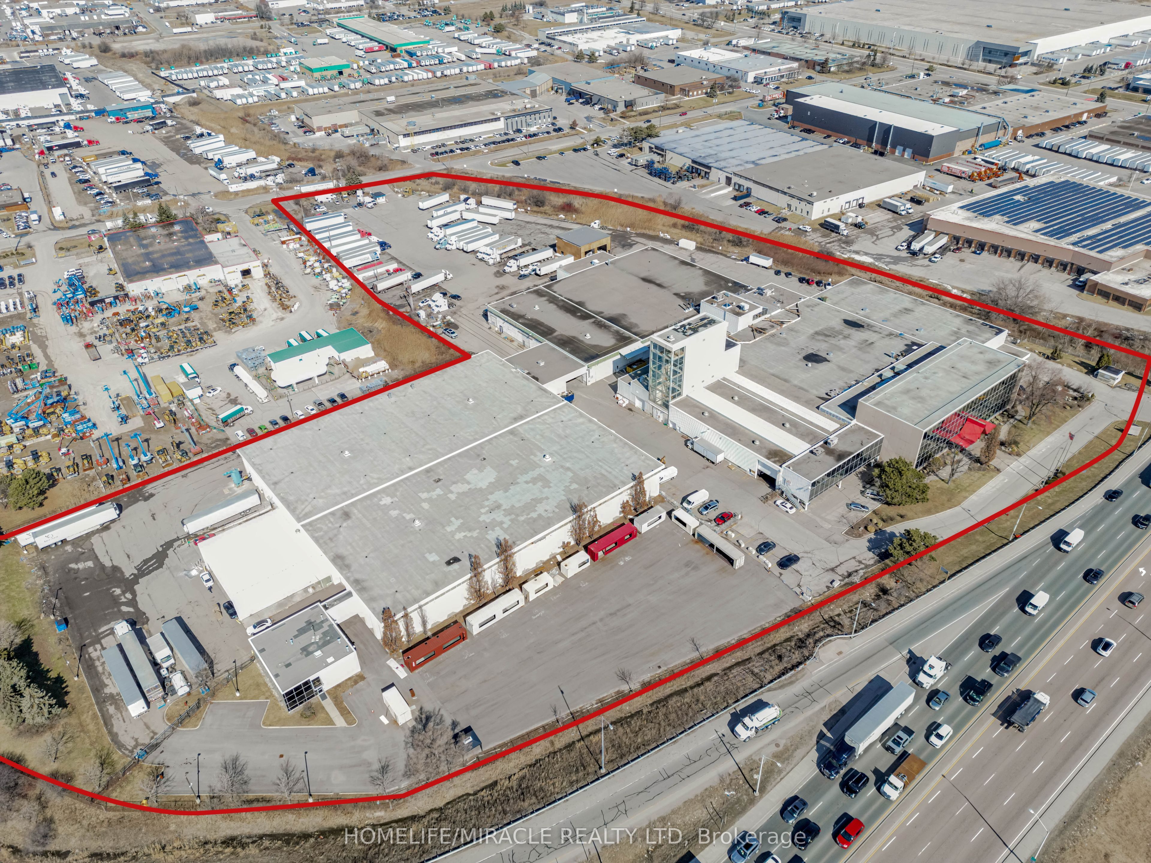 1000 Steeles Avenue Property Photo 3