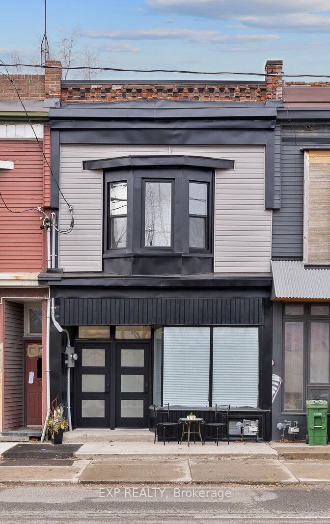 2555 Dundas Street Property Photo 1