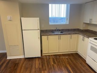 1056 Queens Avenue 504 Property Photo 10