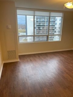 #510 - 1056 Queens Avenue Property Photo 3
