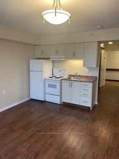 #510 - 1056 Queens Avenue Property Photo 6