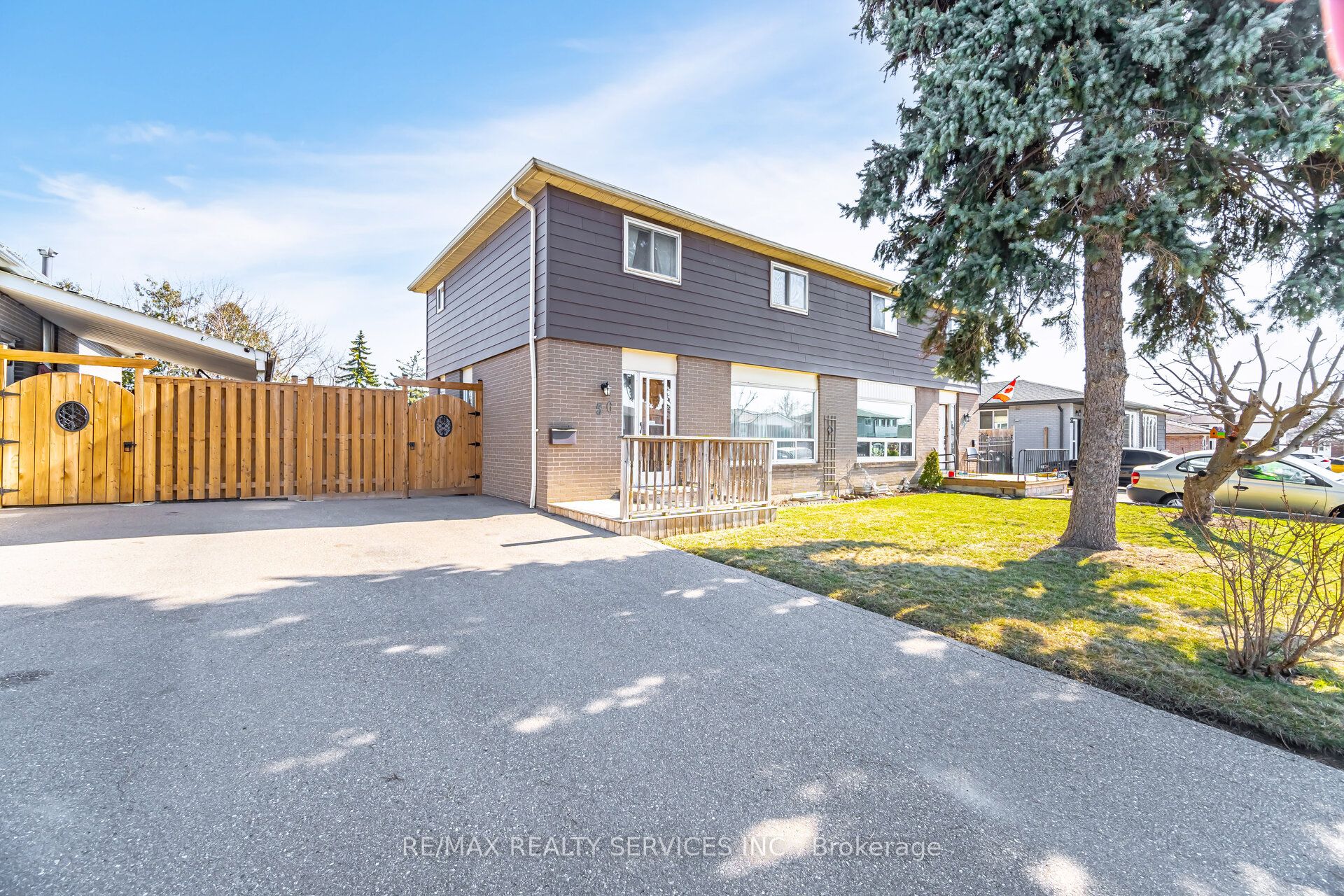 56 Forsythia Rd Property Photo