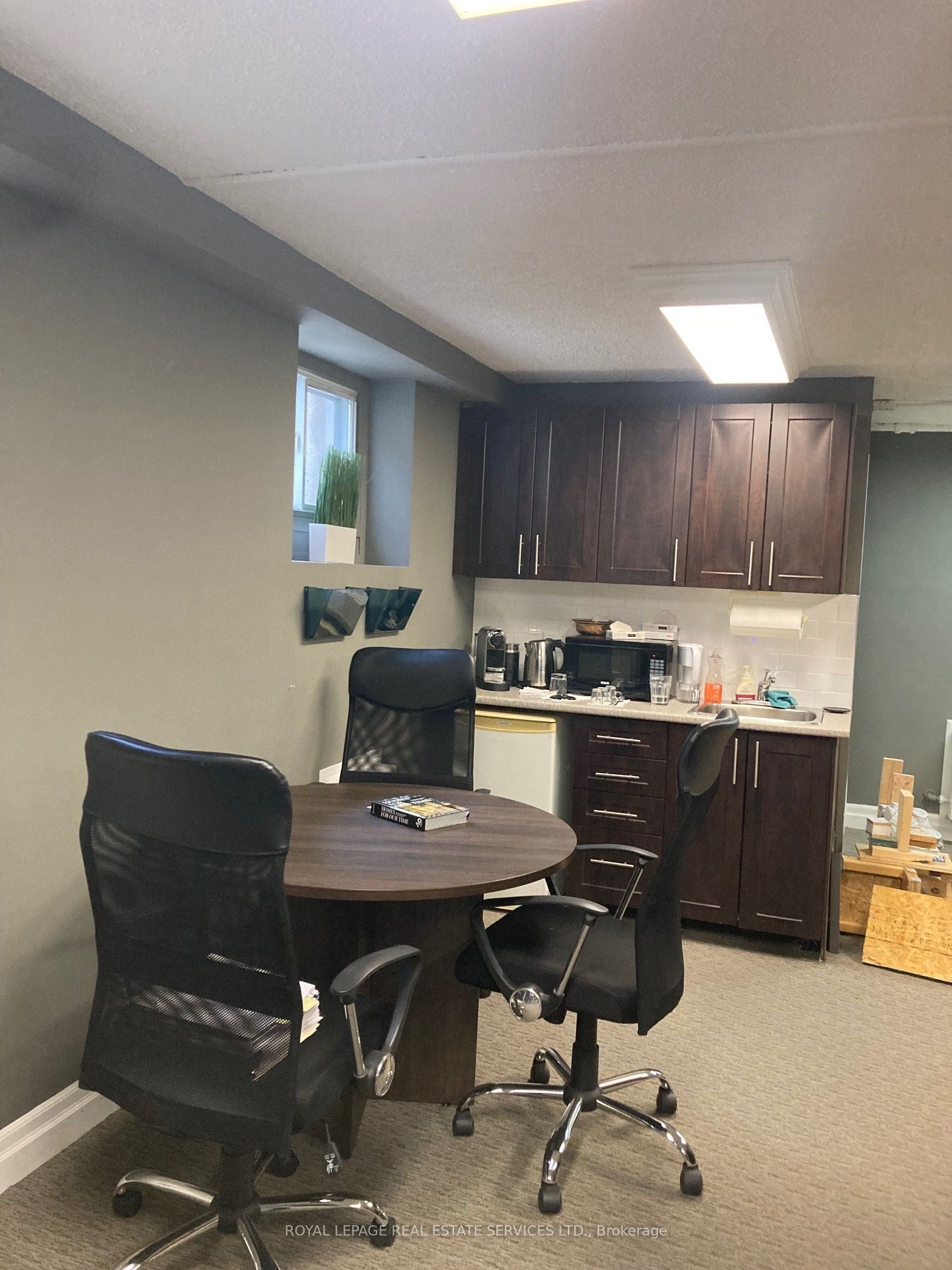#30 - 2842 Bloor Street Property Photo 8