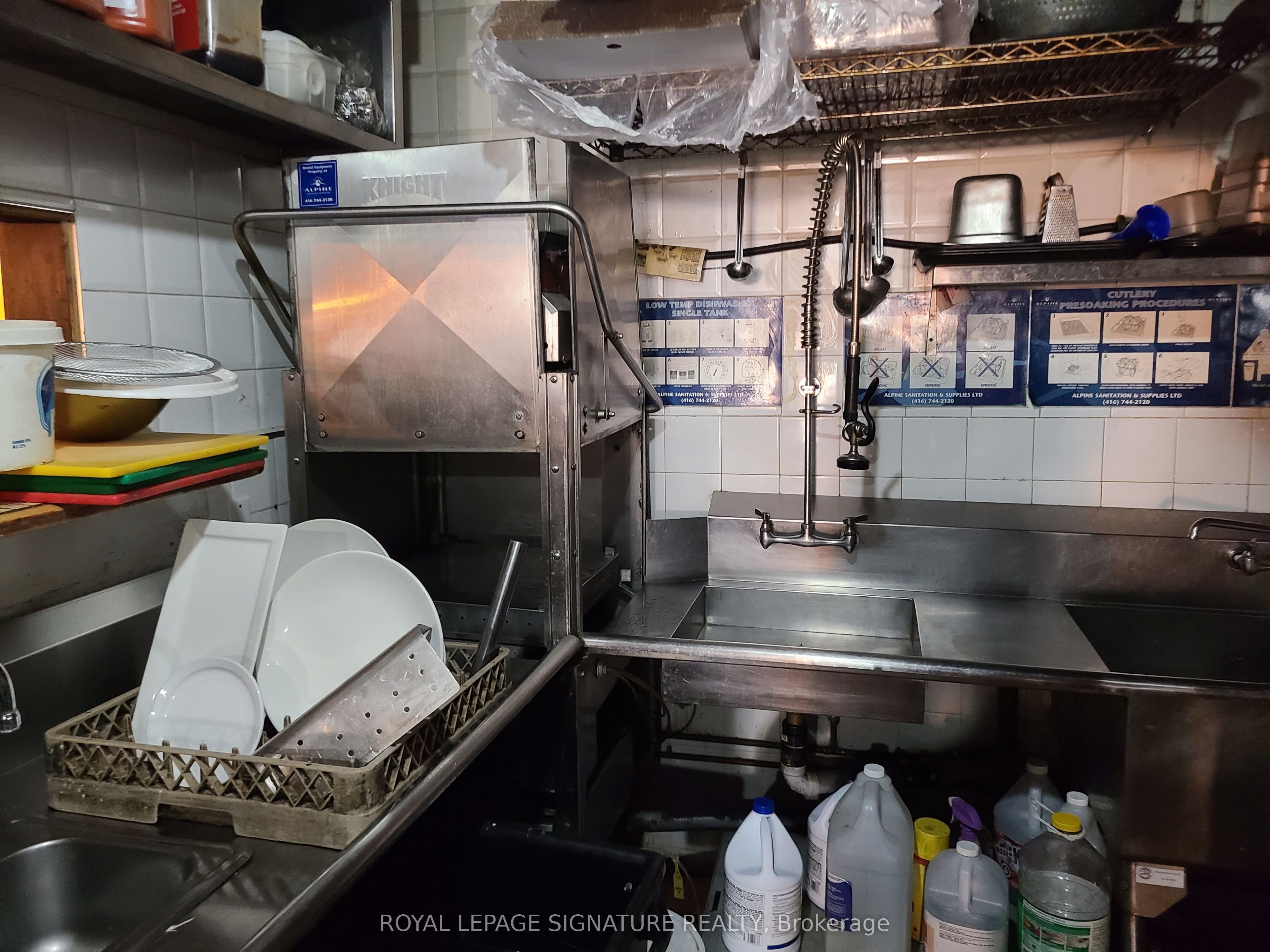 157 Roncesvalles Avenue Property Photo 22