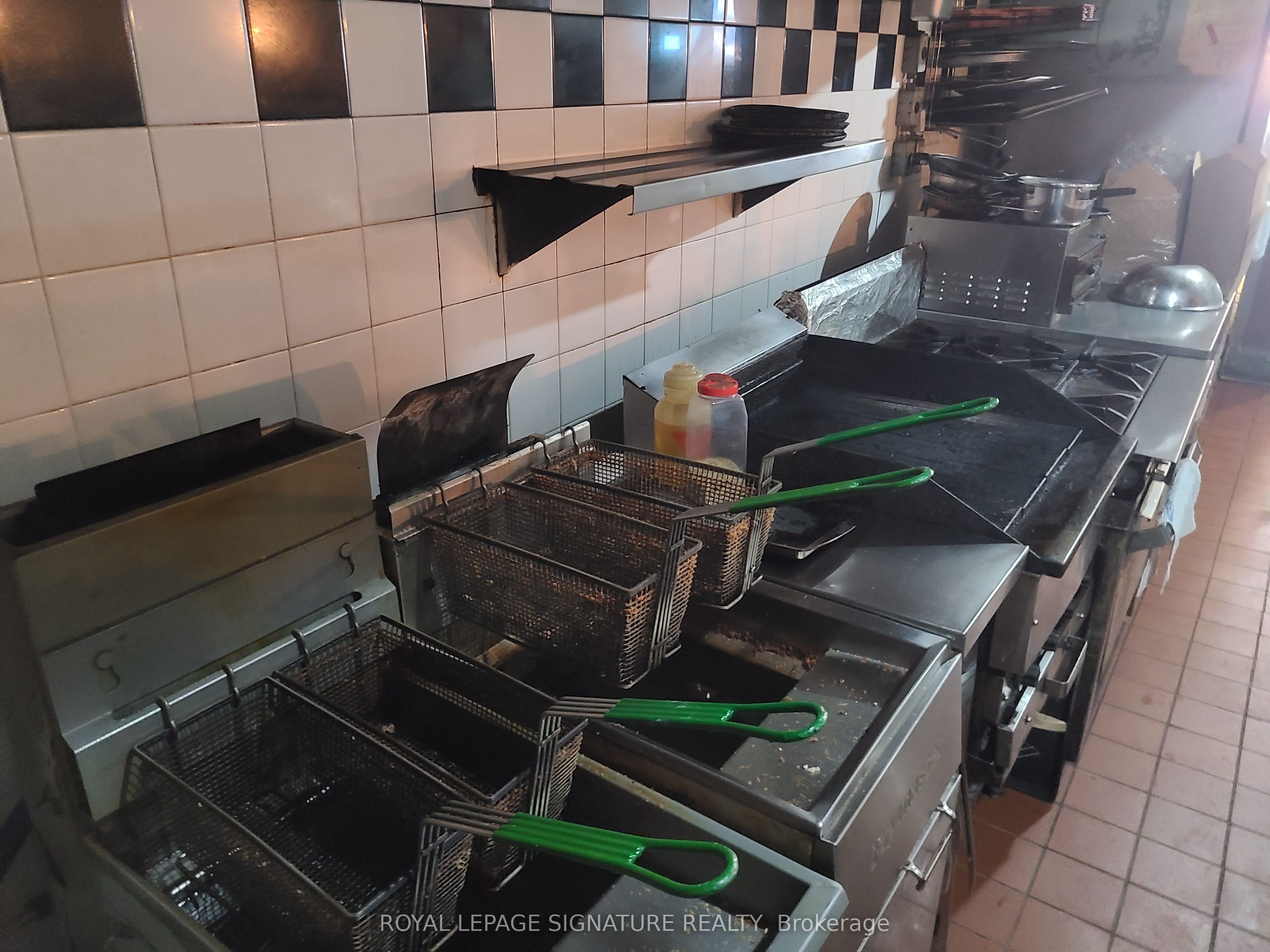 157 Roncesvalles Avenue Property Photo 23
