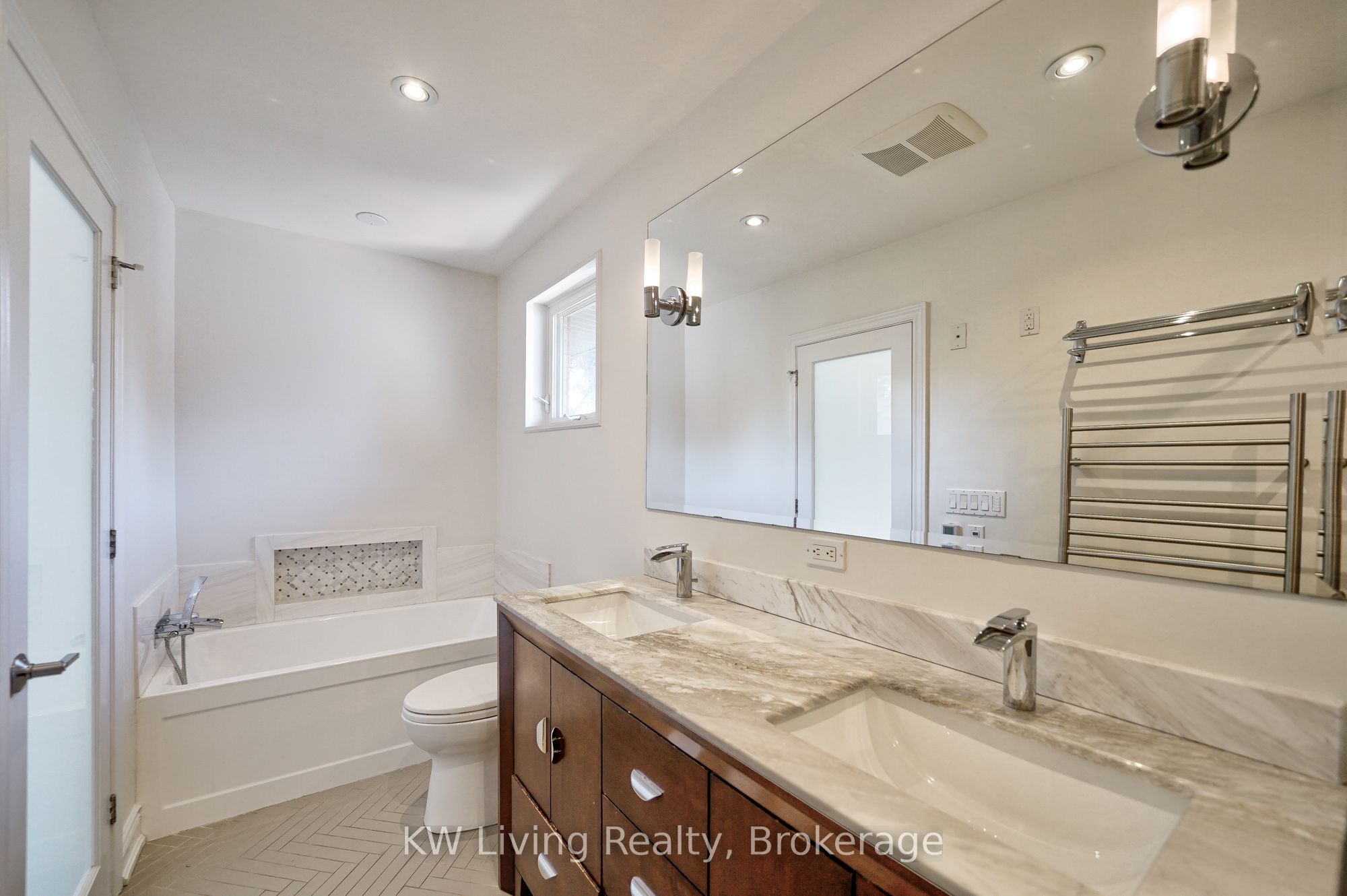 6 Hillavon Drive Property Photo 16