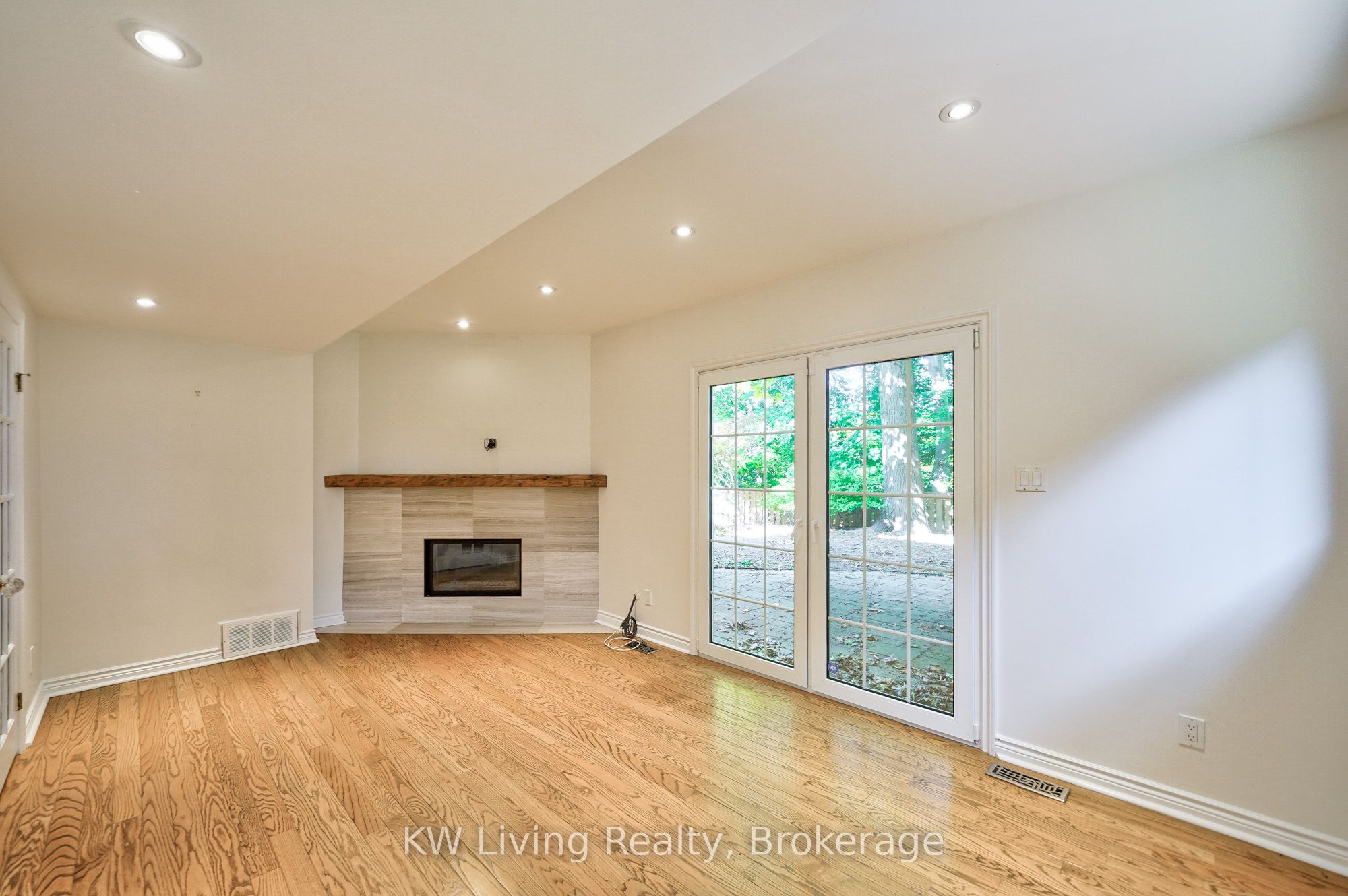 6 Hillavon Drive Property Photo 28