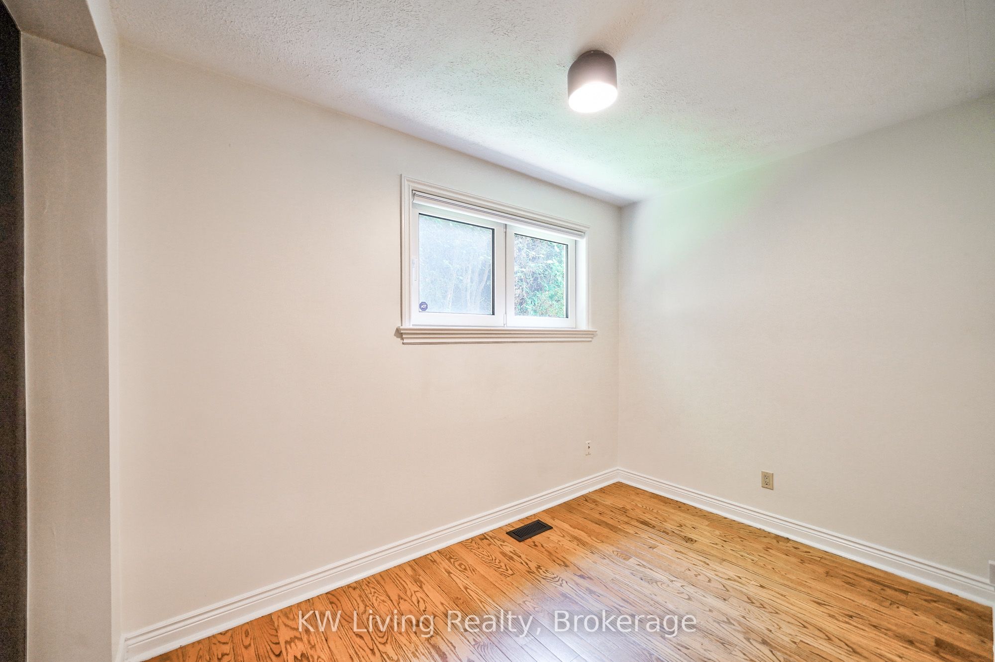 6 Hillavon Drive Property Photo 30