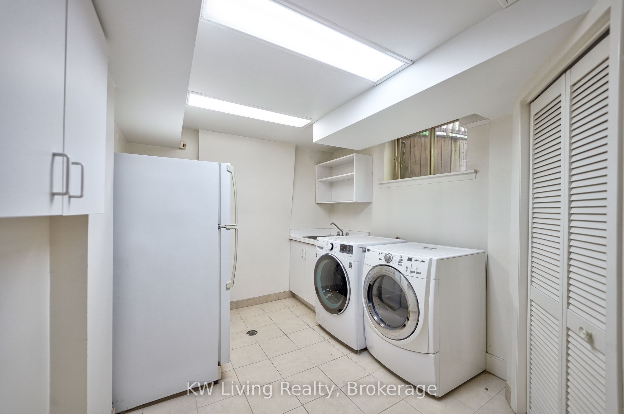 6 Hillavon Drive Property Photo 35