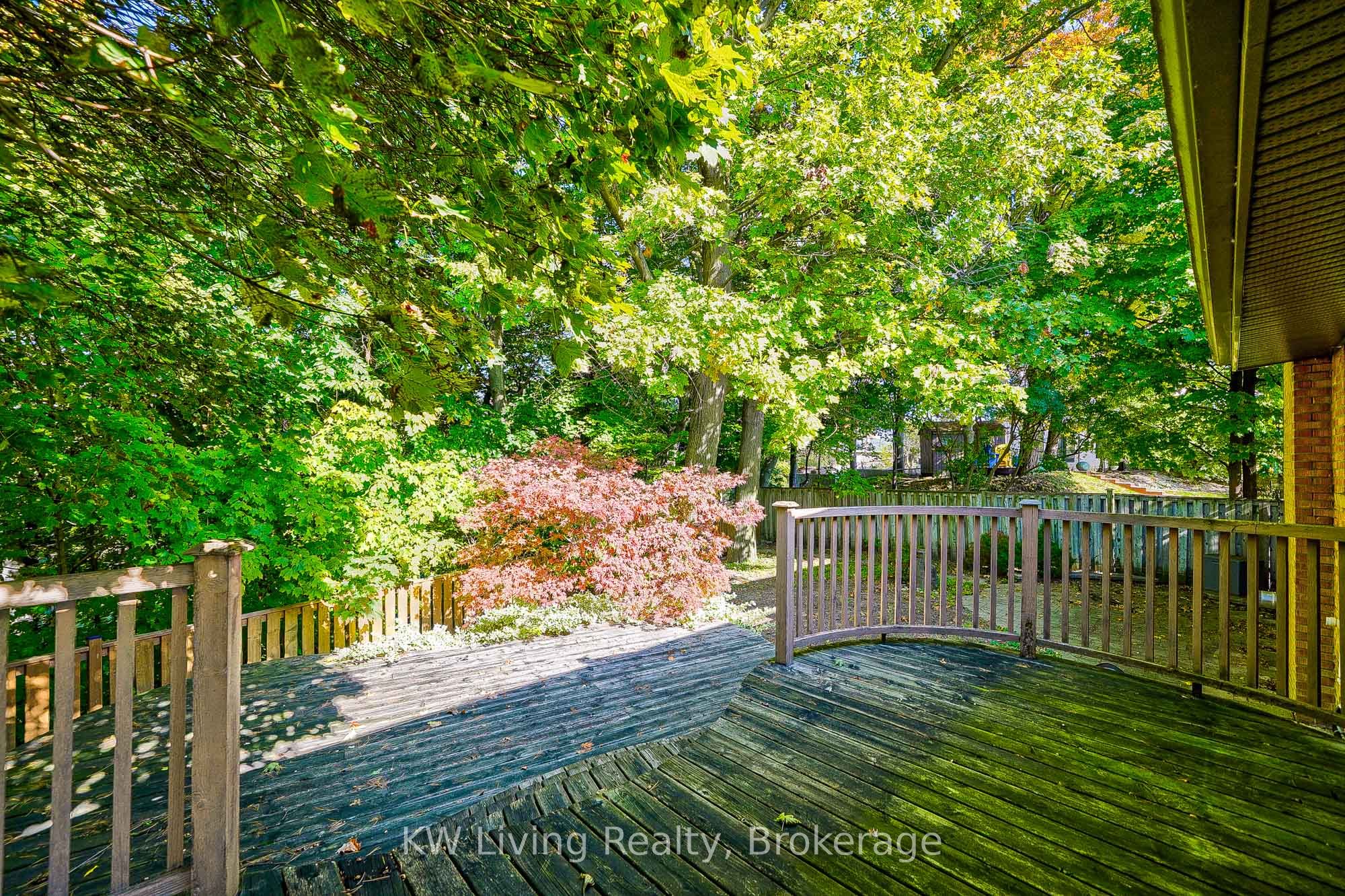 6 Hillavon Drive Property Photo 37