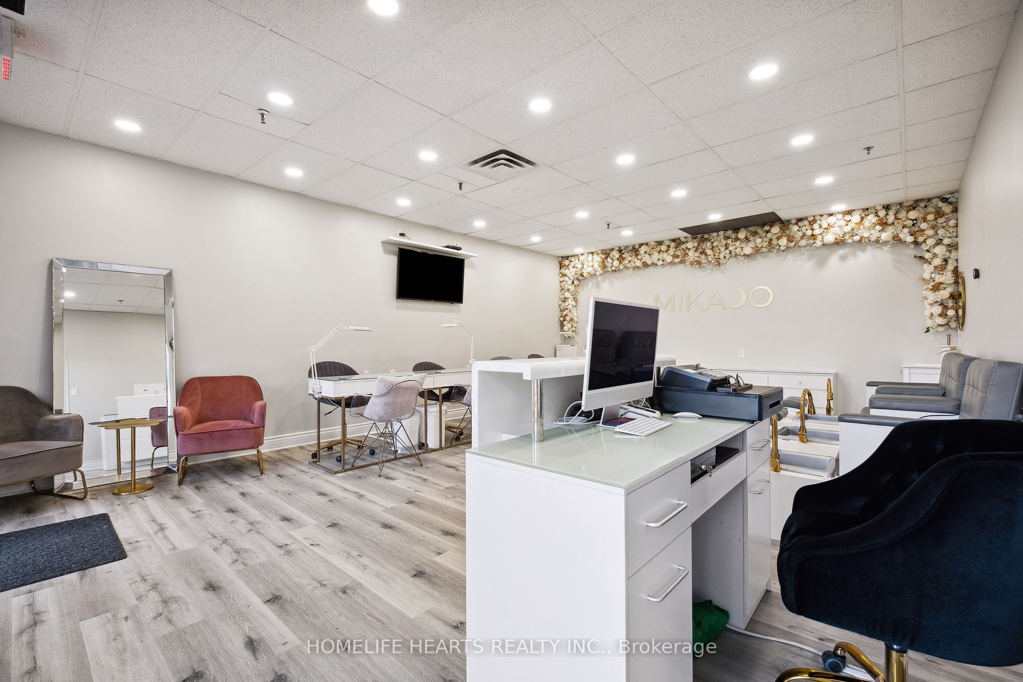#106b - 2180 Credit Valley Road Property Photo 11