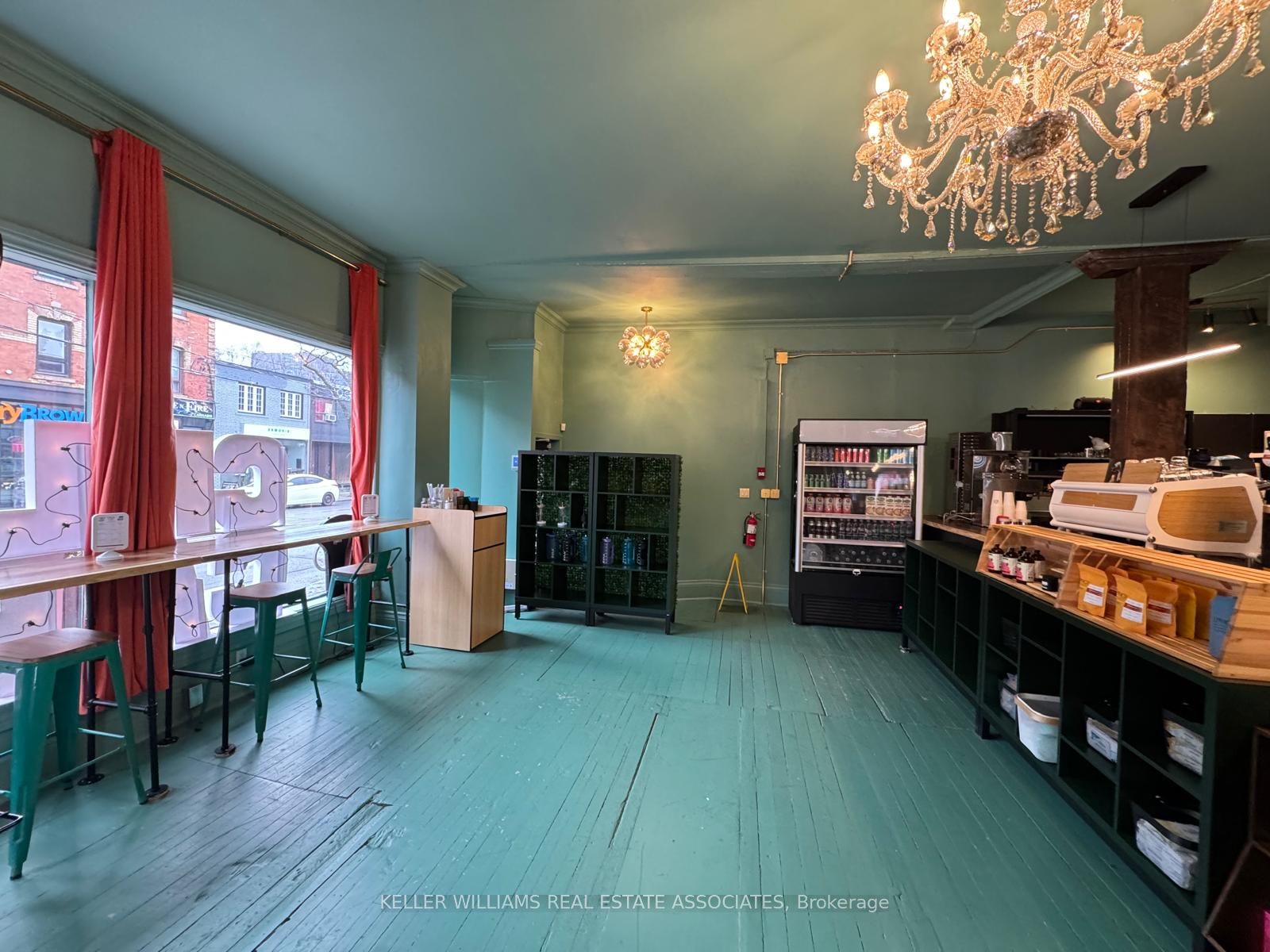 #a - 1267 Queen Street Property Photo 2