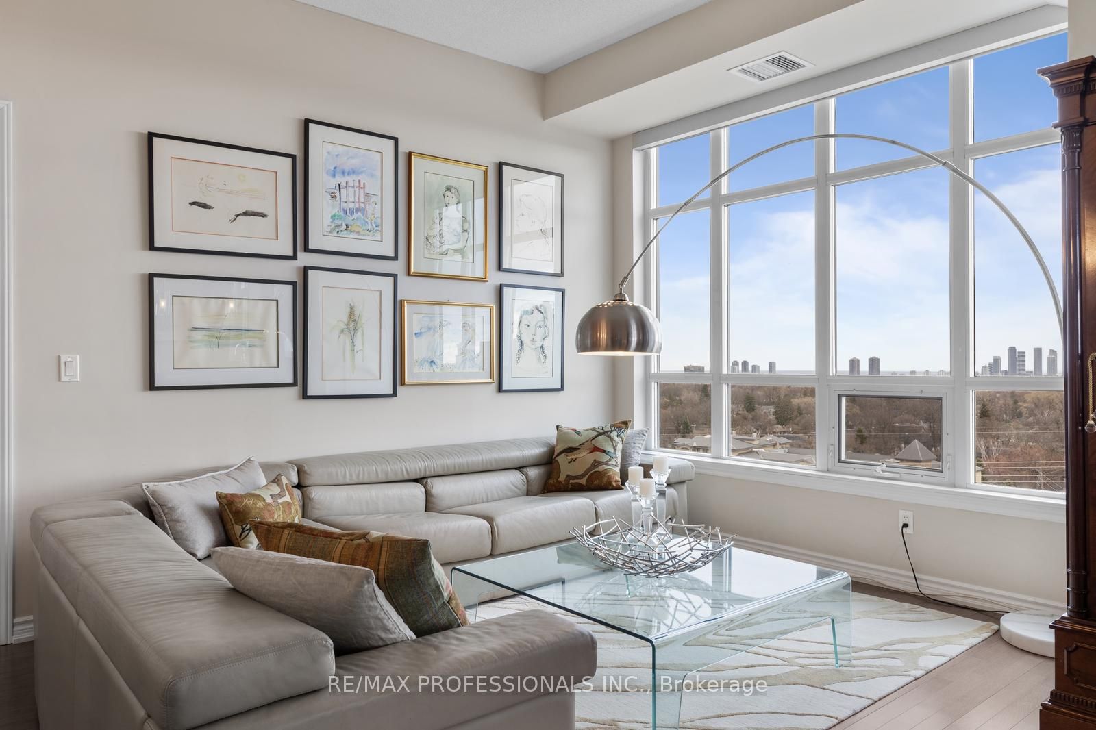 #1203 - 1135 Royal York Road Property Photo 1