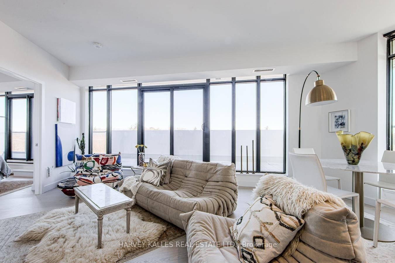 #413 - 160 Kingsway Crescent Property Photo
