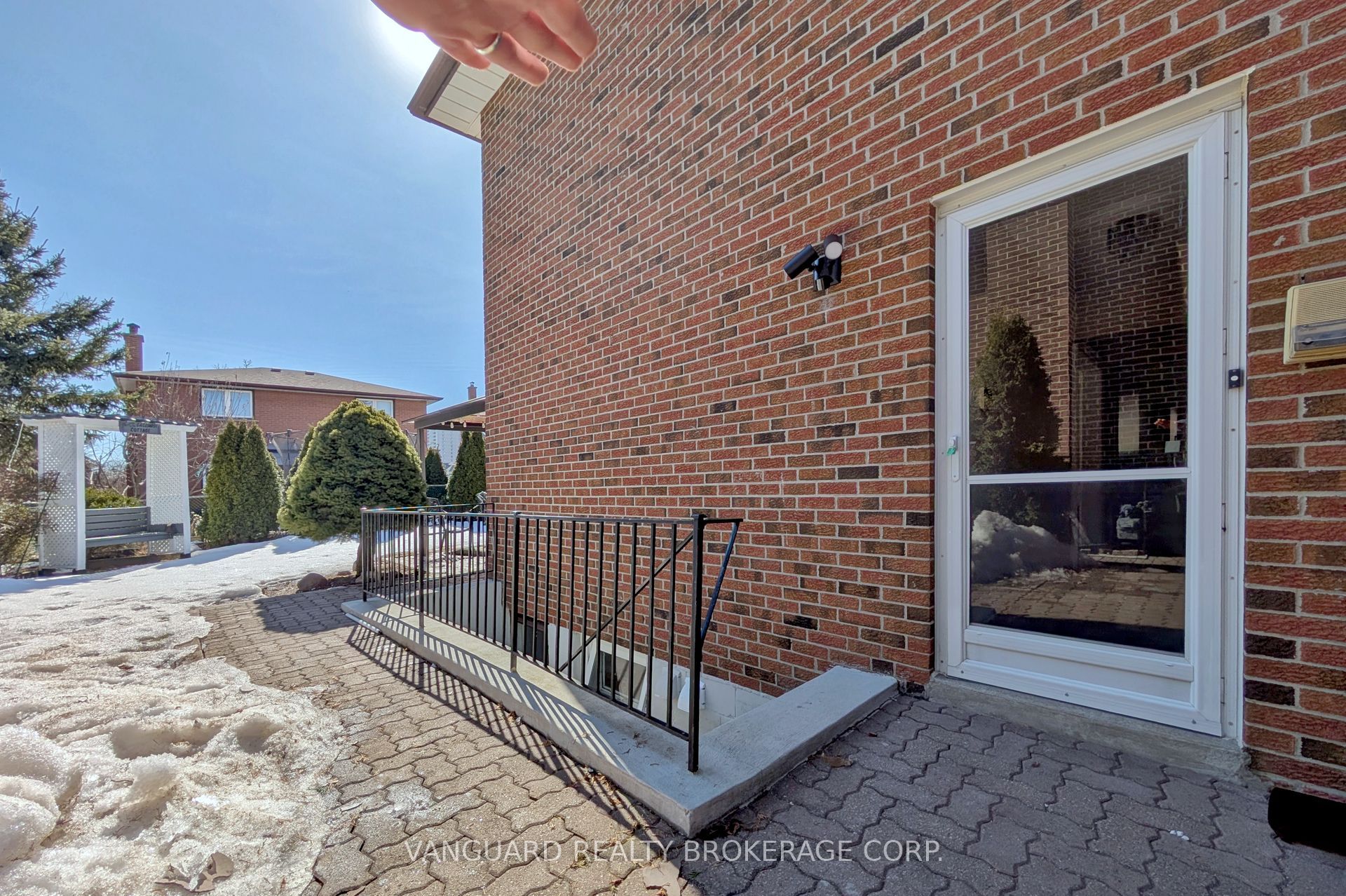 #lower - 27 Laver Road Property Photo