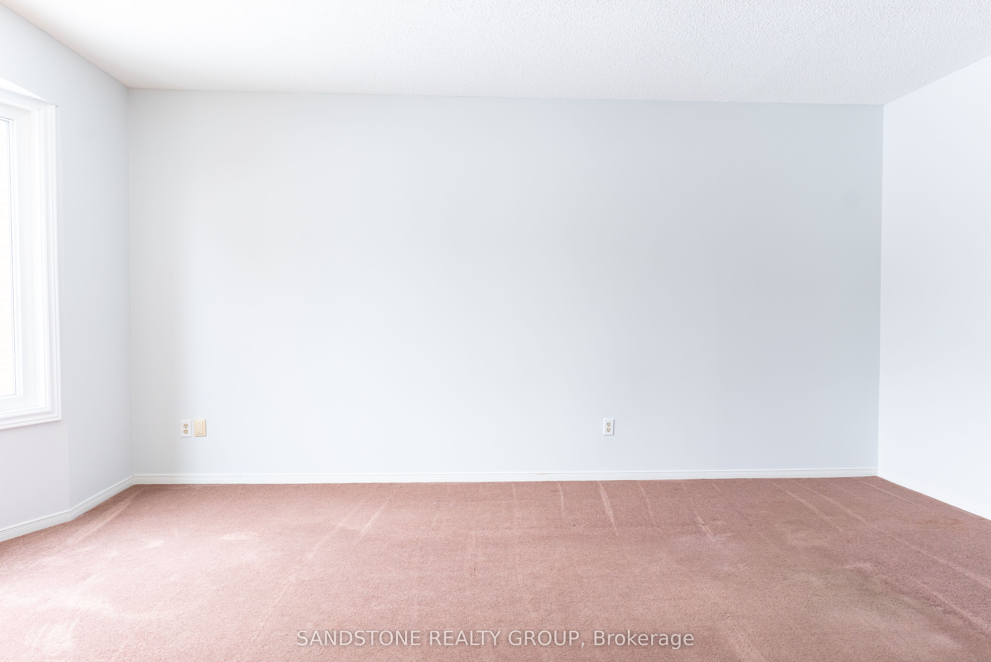 3050 Plum Tree Crescent Property Photo 6