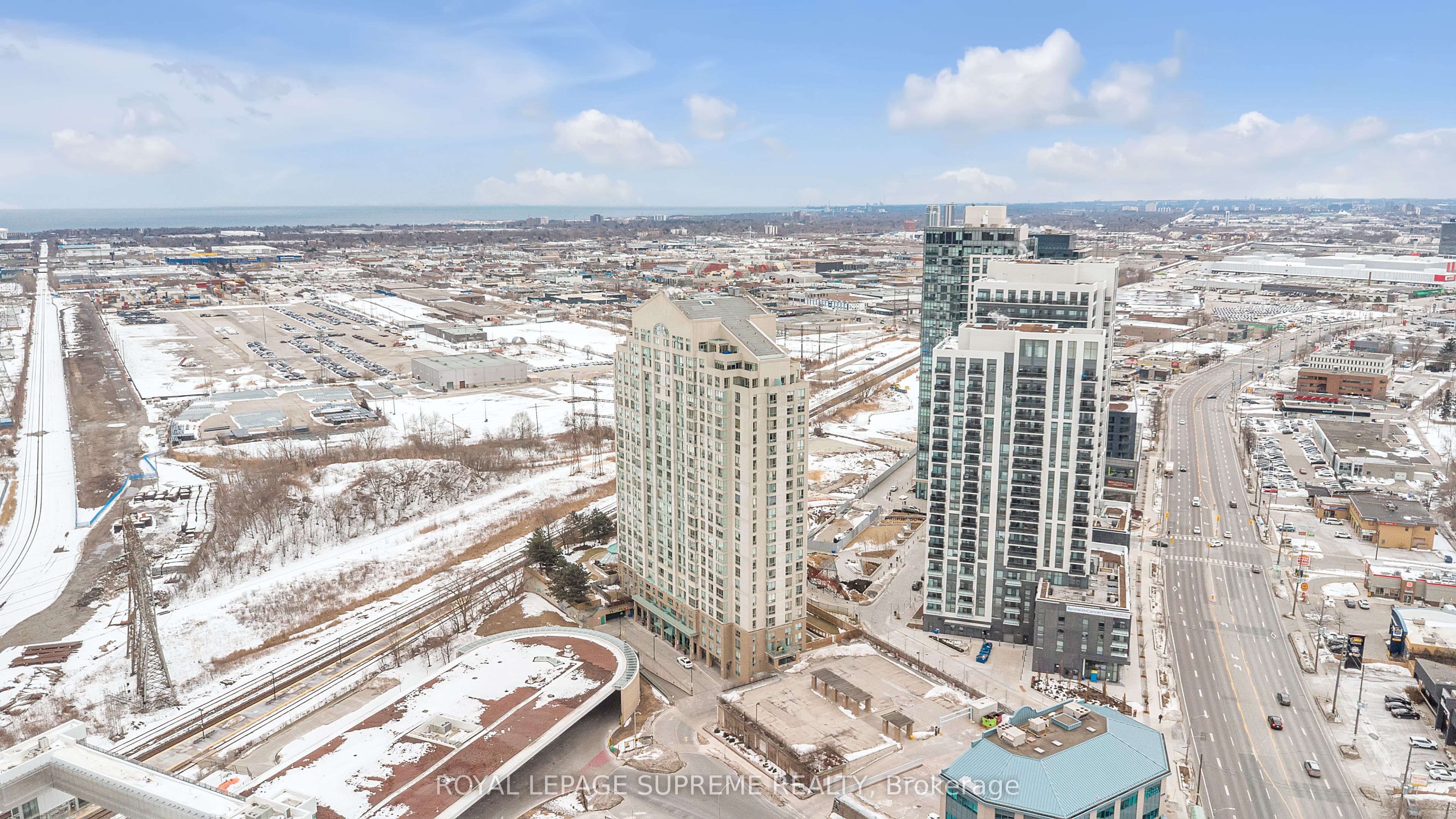 #308 - 101 Subway Crescent Property Photo