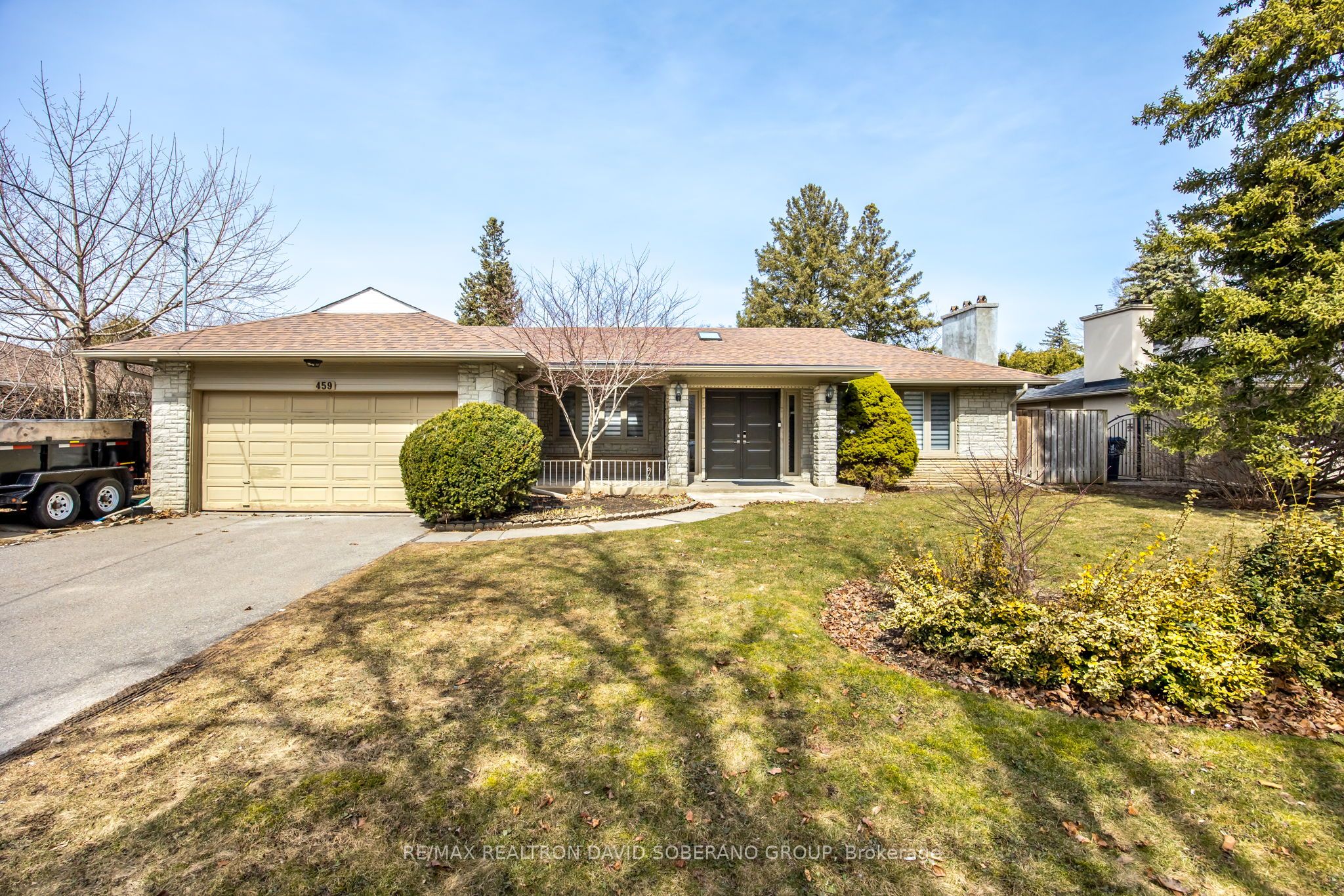 459 The Kingsway Property Photo
