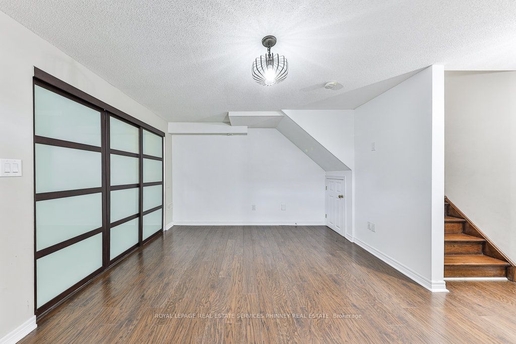 2032 Lakeshore Road Property Photo 21