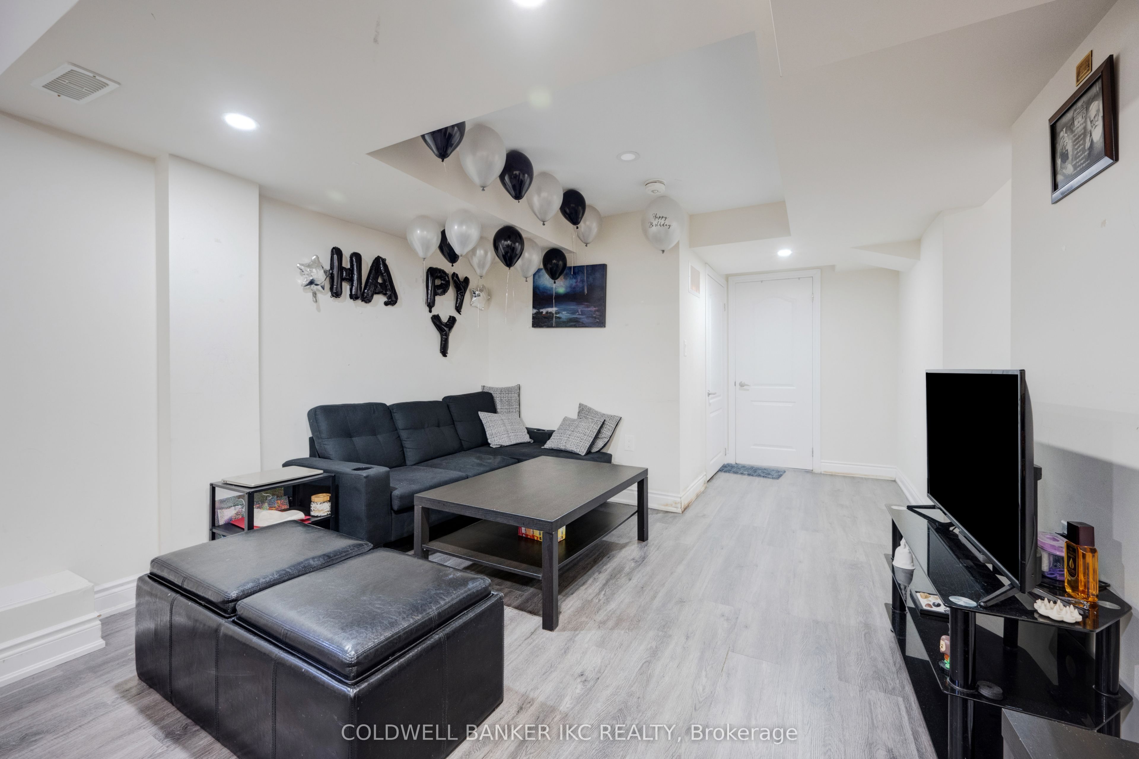 36 Allenhead Crescent Property Photo 28