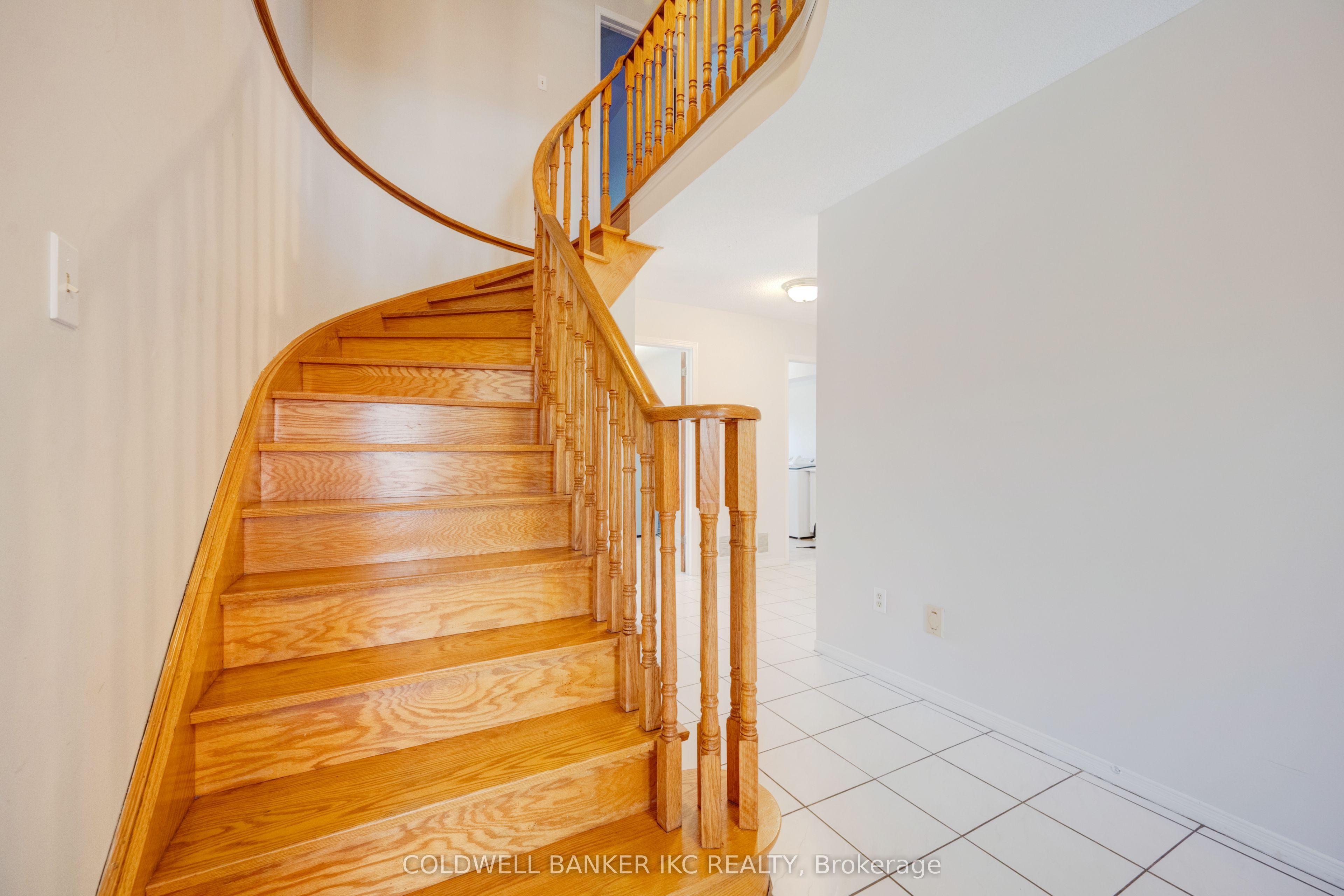 36 Allenhead Crescent Property Photo 35