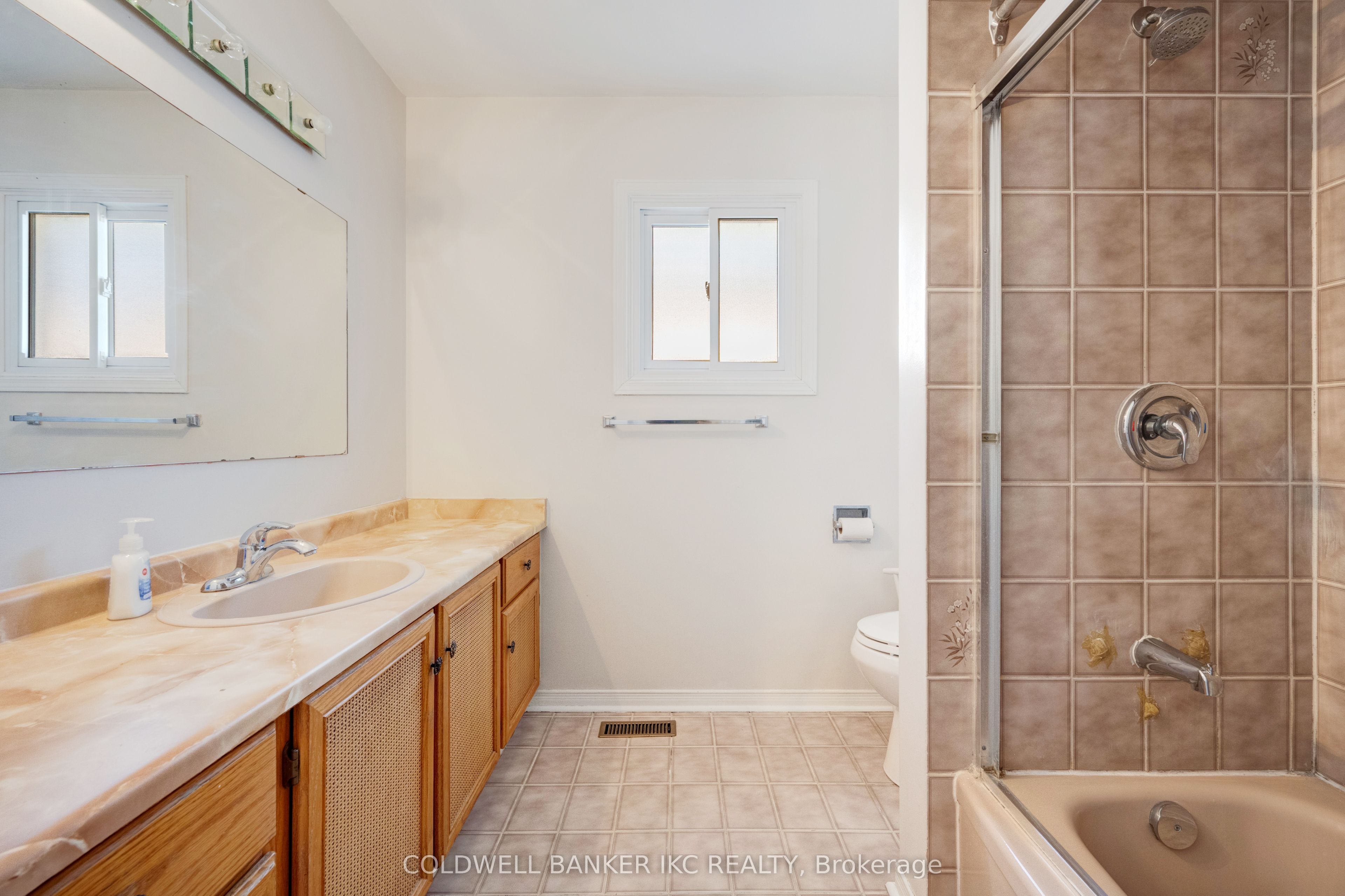 36 Allenhead Crescent Property Photo 45