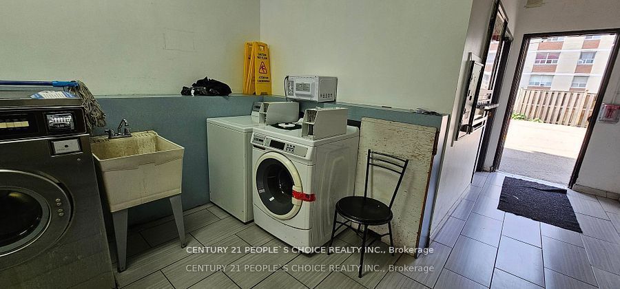 #a - 20 A Rexdale Boulevard Property Photo 14