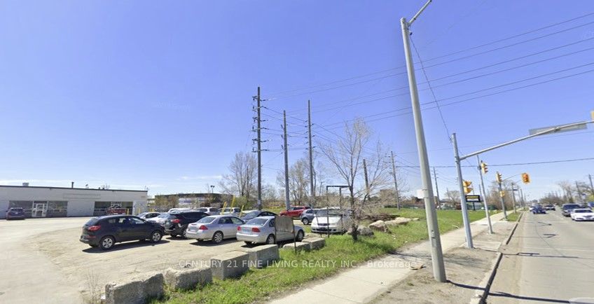 75a N Queen Street Property Photo 12