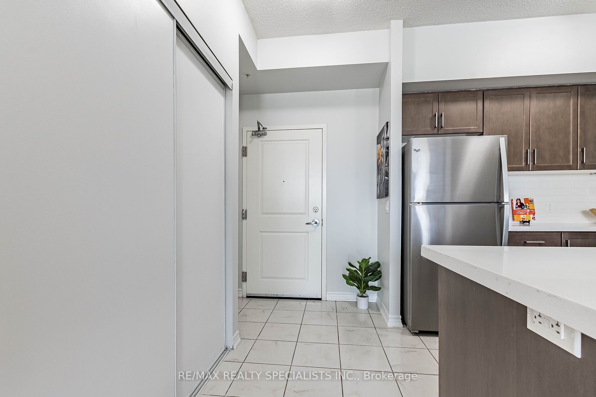 #221 - 640 Sauve Street Property Photo 9