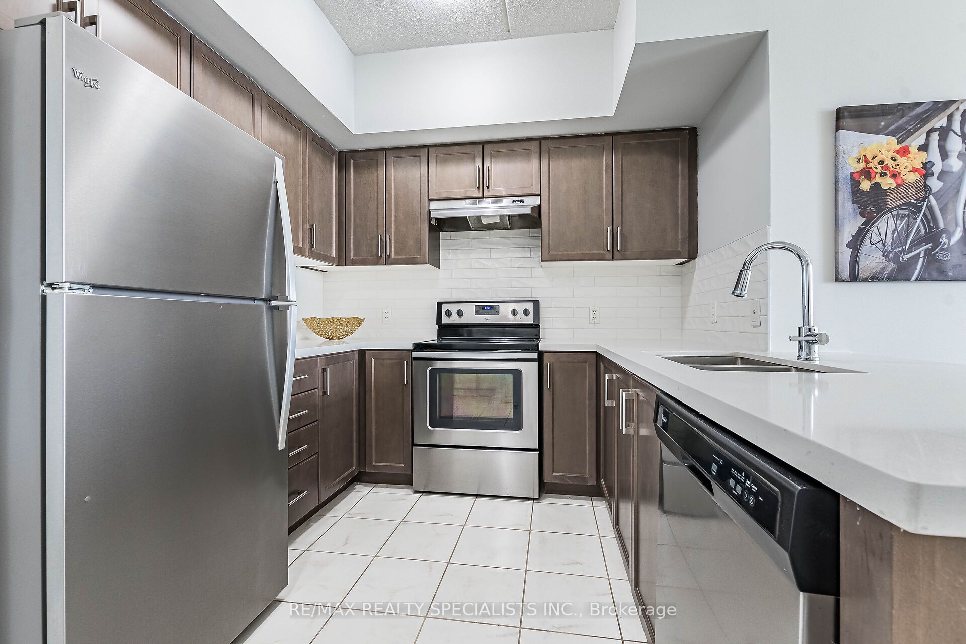 #221 - 640 Sauve Street Property Photo 12