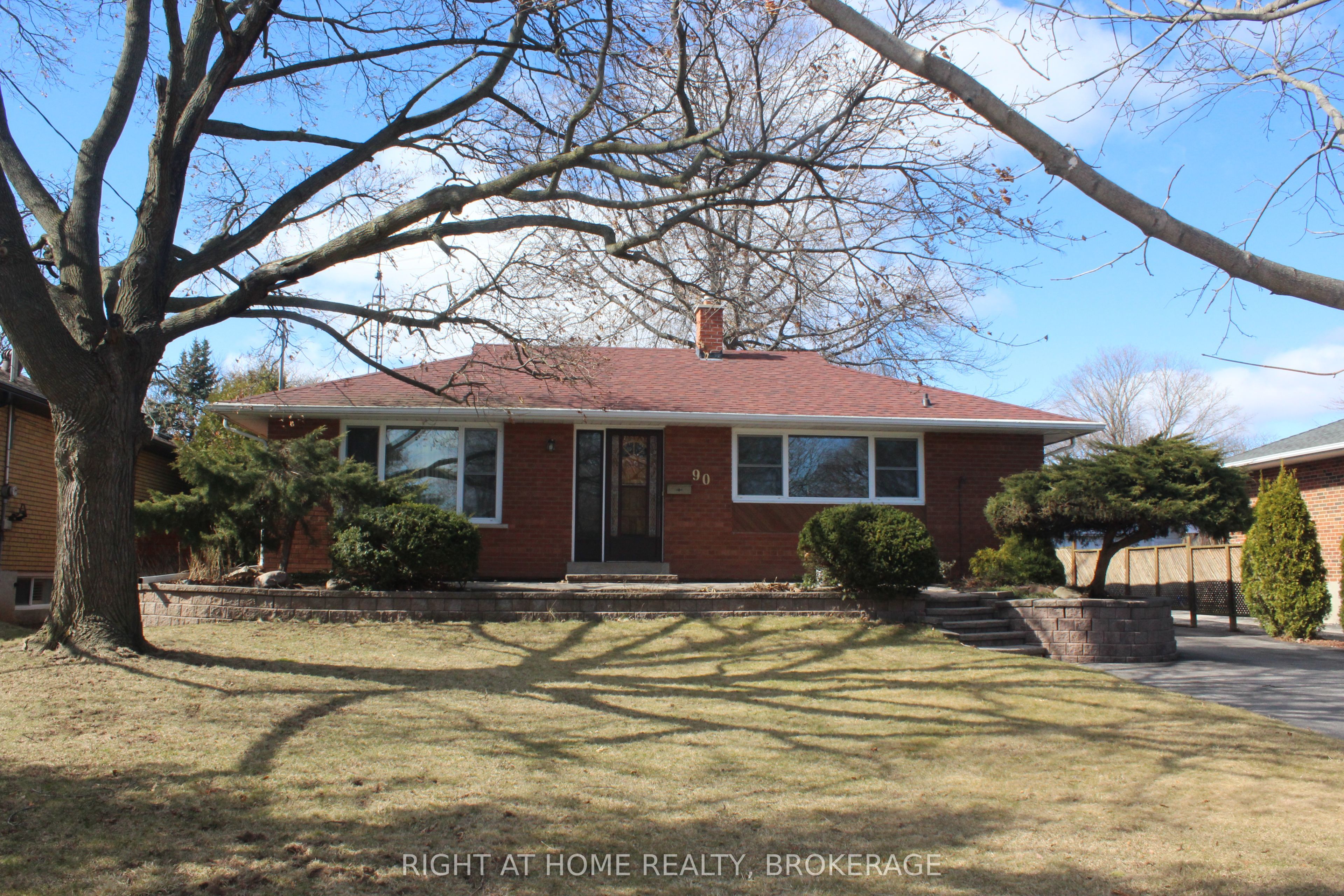 90 Foxbar Road Property Photo 1
